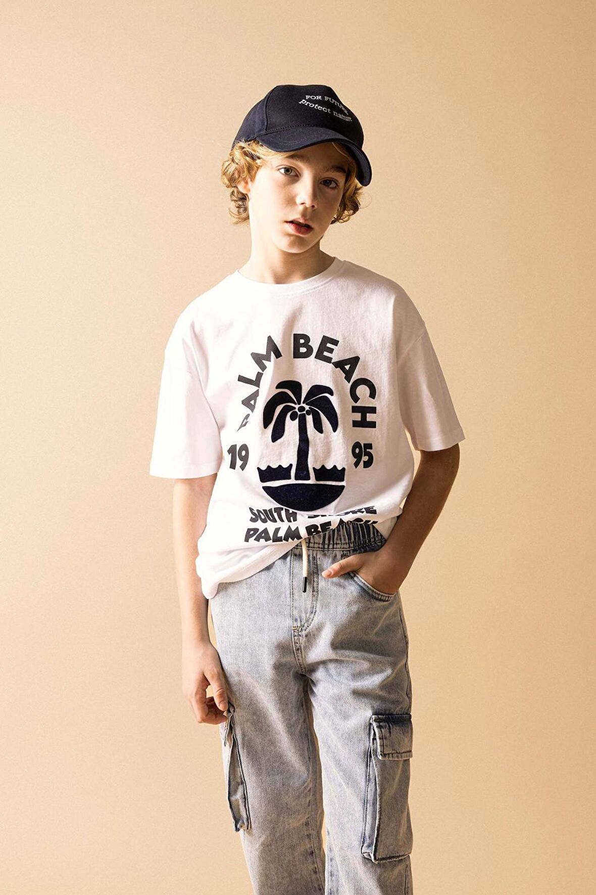 DeFacto Erkek Çocuk Oversize Fit Bisiklet Yaka Baskılı Kısa Kollu Tişört B8893A824SMWT34