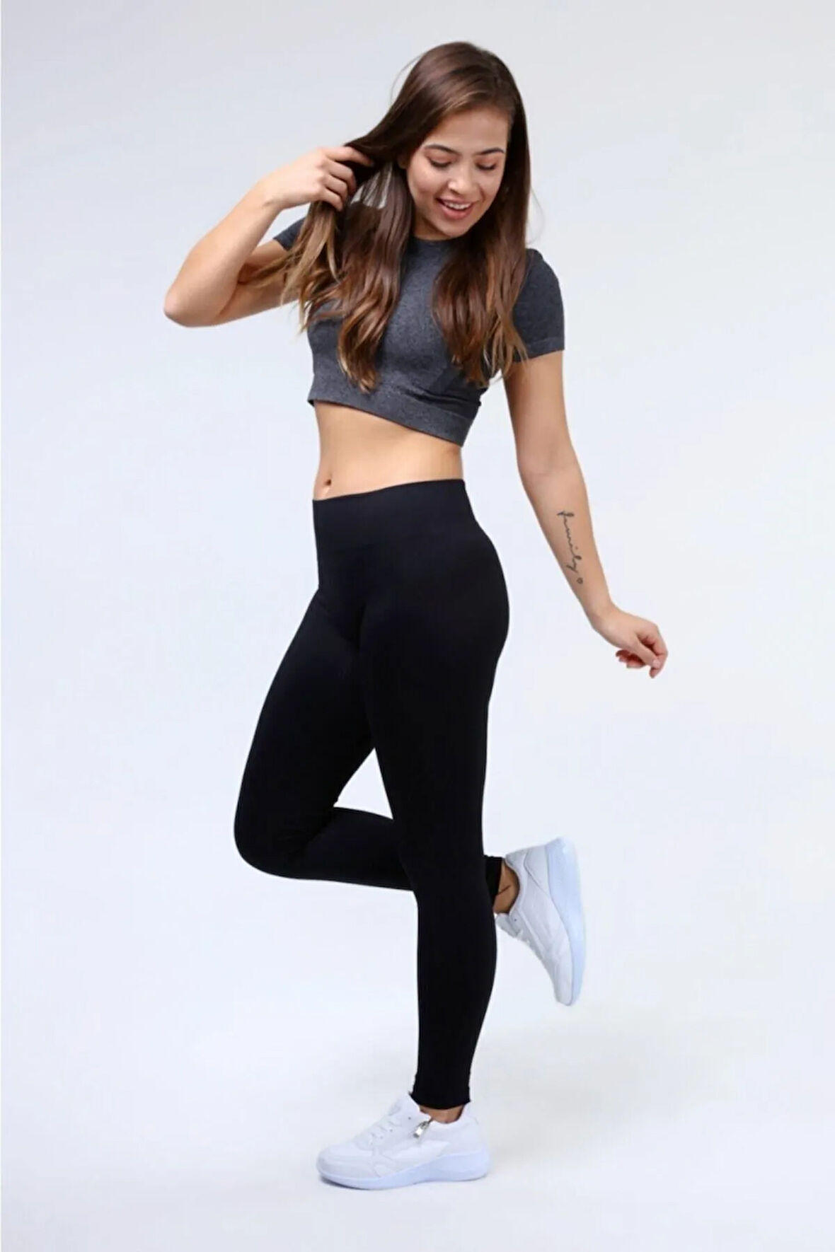 Yüksek Bel Toparlayıcı Siyah Fitilli Spor Tayt