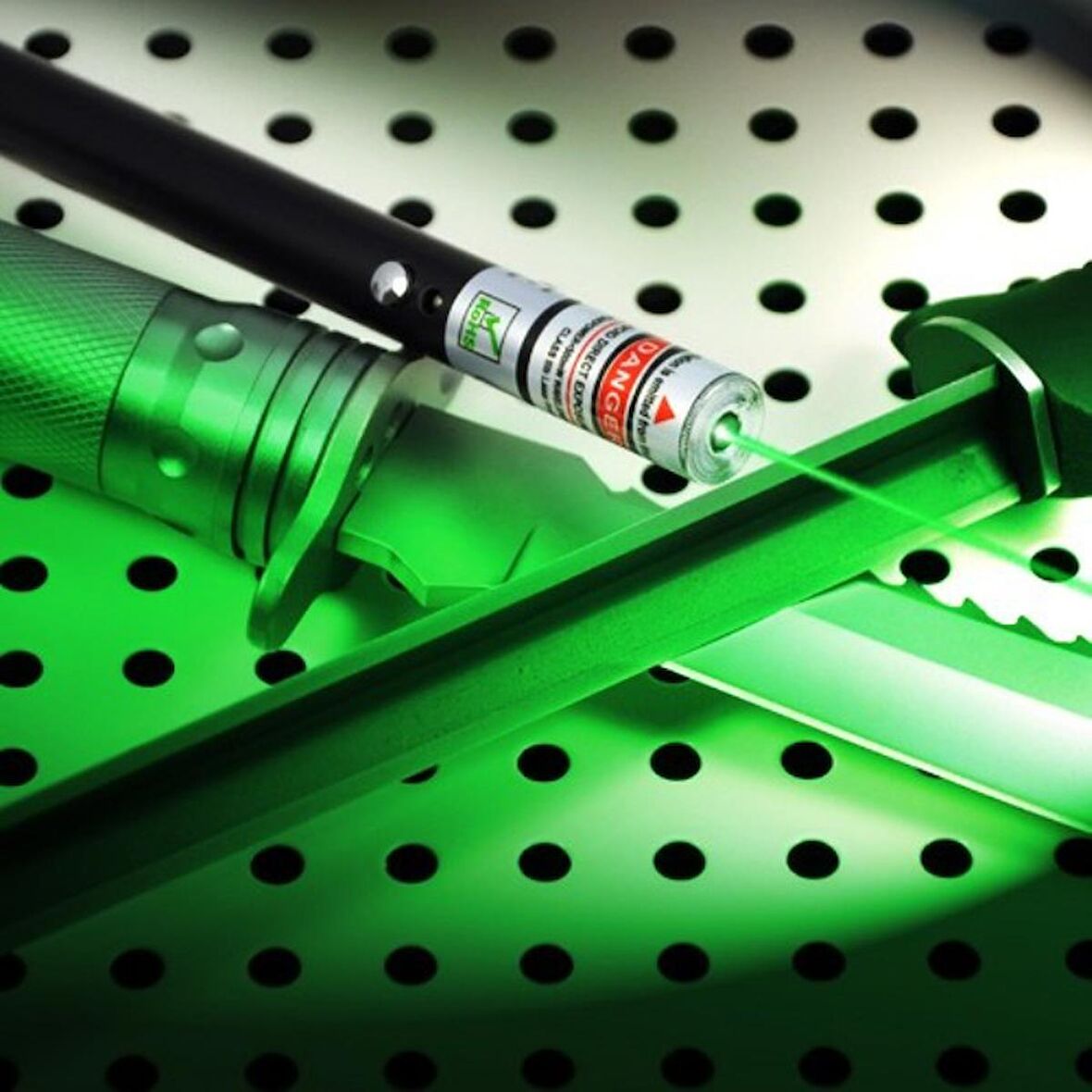 VIP 100 MW GREEN LASER POINTER 100 MW YEŞİL LAZER 4 BAŞLIKLI KUTULU YEŞİL LAZER KAMP DAĞCI IŞIKLARI