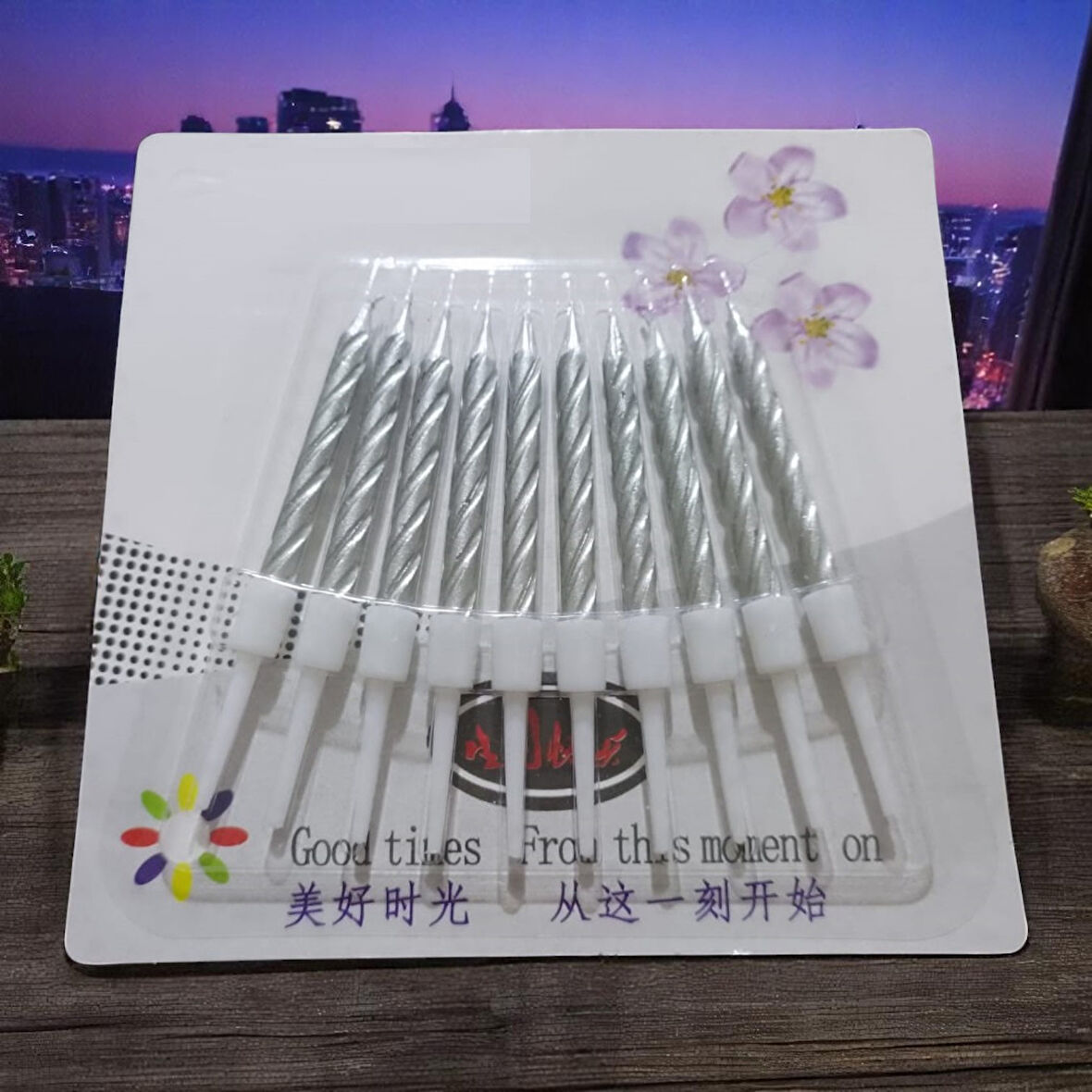 10 ADET YÜKSEK KALİTE KIVRIMLI METALİK GÜMÜŞ MUM 8 CM GÜMÜŞ PASTA MUMU PARLAK GÜMÜŞ DOĞUM GÜNÜ MUMU