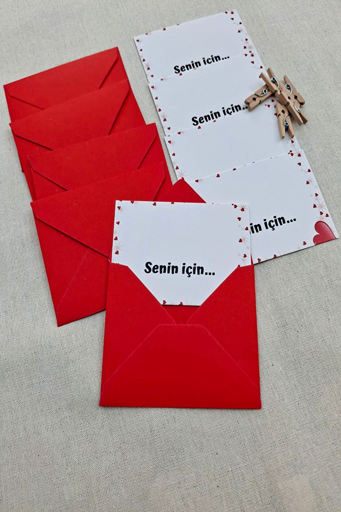 15 Adet Kırmızı Zarf ve Mandallı Senin İçin Yazılı Kart- Hediye Paketleme Kartı  - Not Kartı 1.Hamur