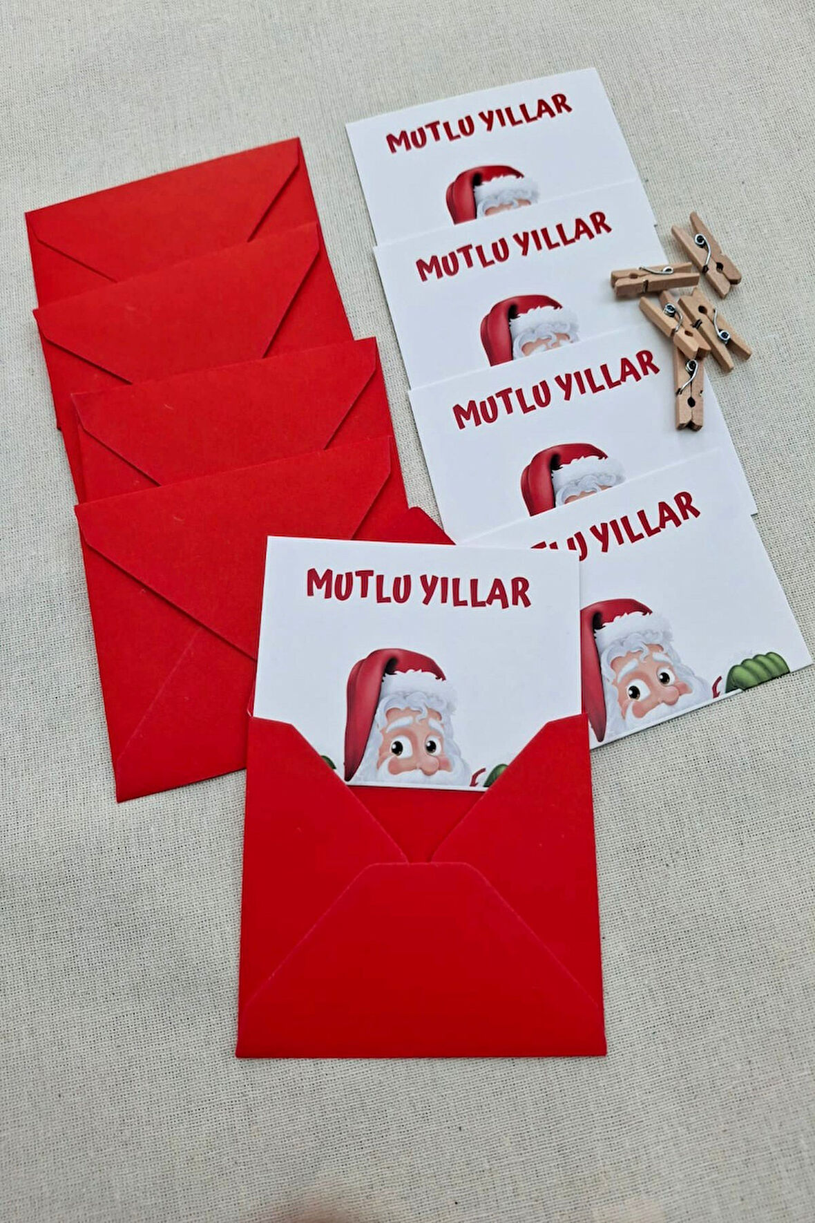 15 Adet Kırmızı Zarf Noel Baba Mutlu Yıllar Kartı - Yılbaşı Hediye - Hediye Paketleme - 9x7