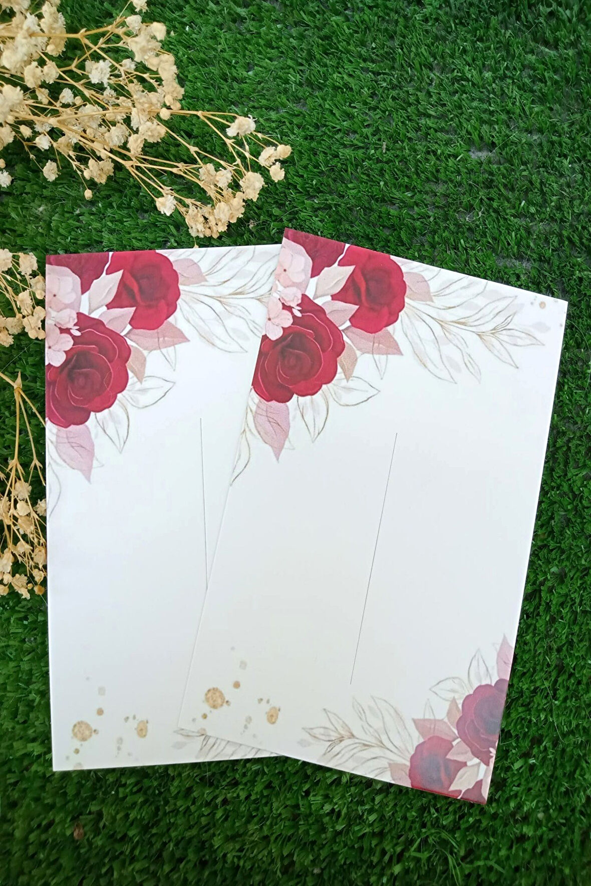 Özel Kesimli | 25 Adet Toka Kartı - Kalın Kuşe (5992) Bandana Kartı - 9x14cm -  Kırmıız Güllü