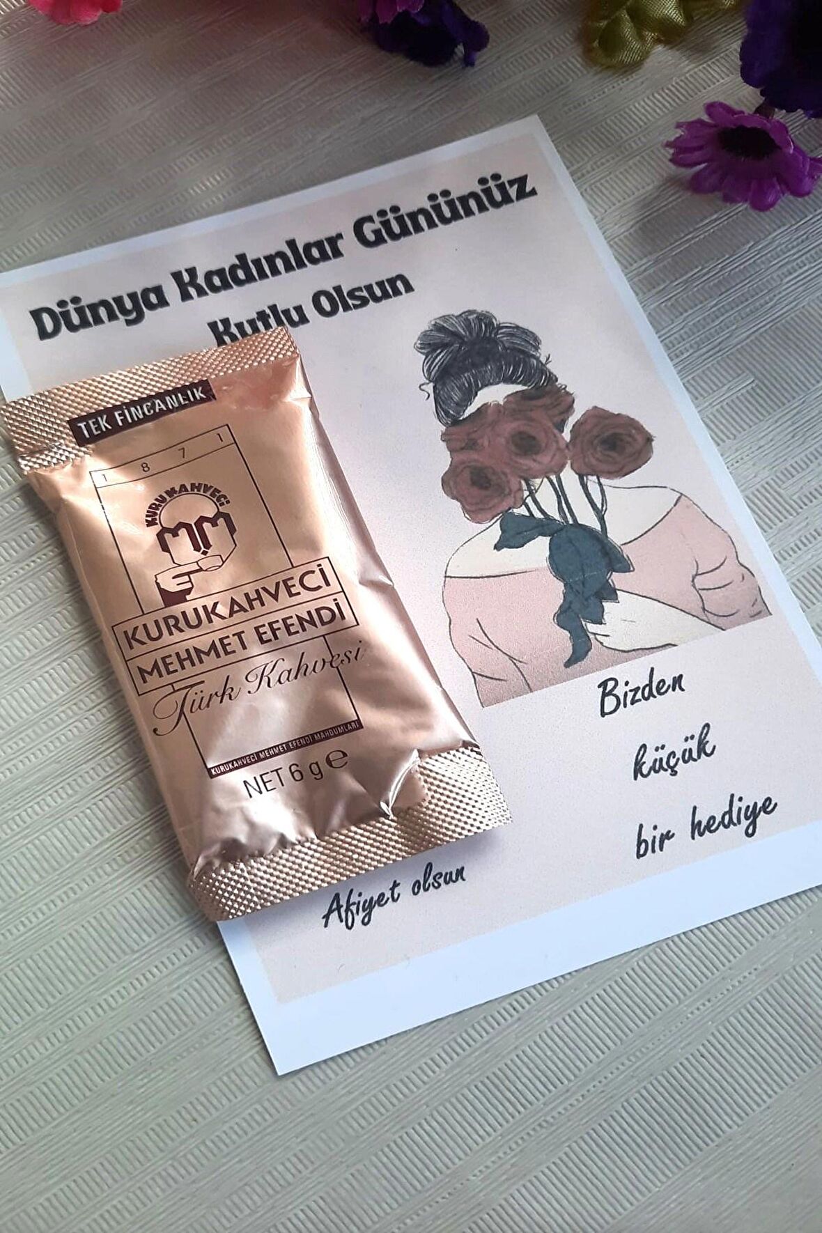 25 Adet Türk Kahvesi - 8 Mart  Kadınlar Günü Hediye - Kadınlar Günü Özel Kartlı - Women's Day