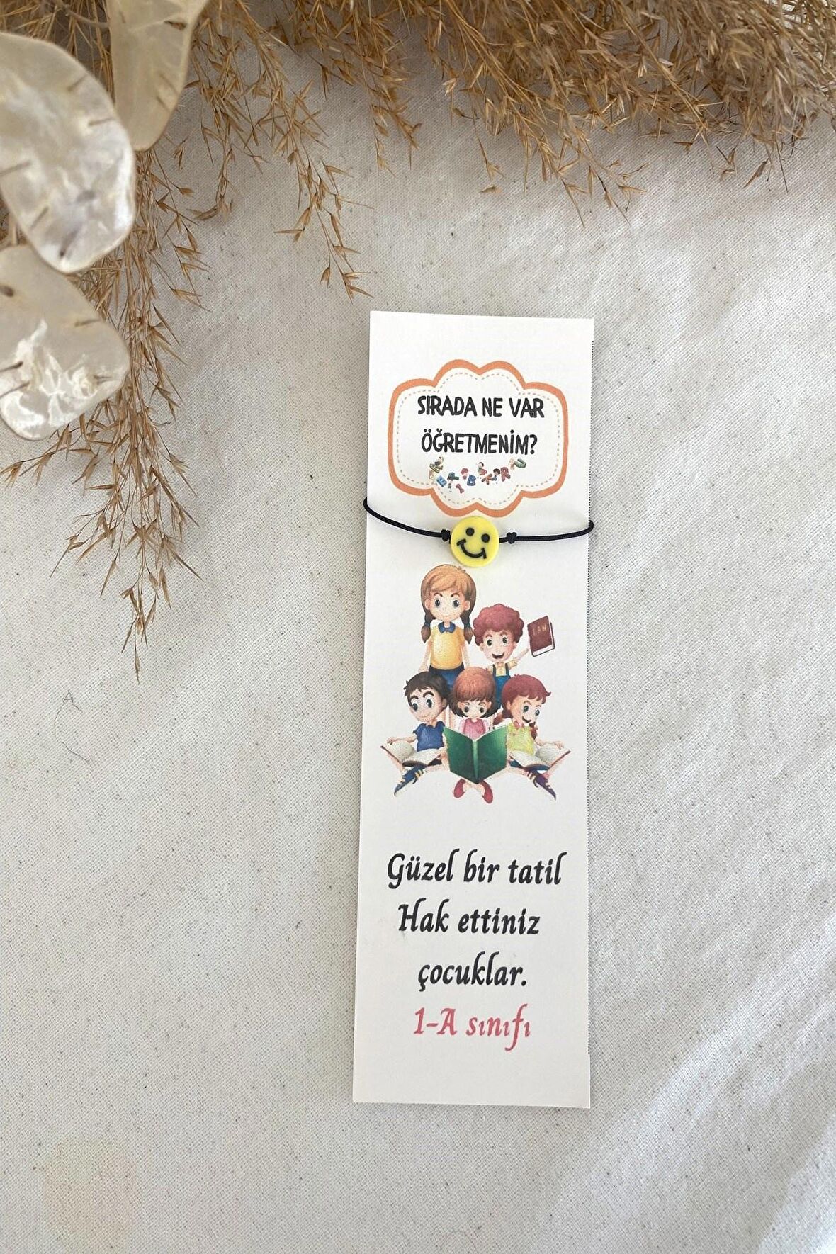 Tatil Hediyesi - 30 Adet Kişiye Özel Kartlı Karne Hediyesi Emoji Bileklik - Sömestr Hediye