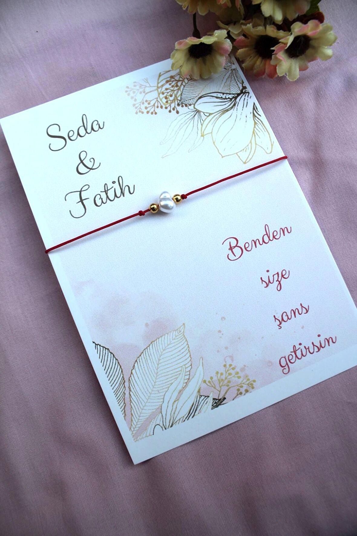 40 Adet Kişiye Özel Kartlı Şans Bilekliği - Kına Hediyesi - Kına Hatırası - Nikah Hatırası - Bride H