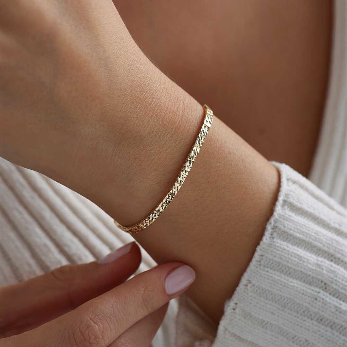 İki Sıra Dövme Bileklik