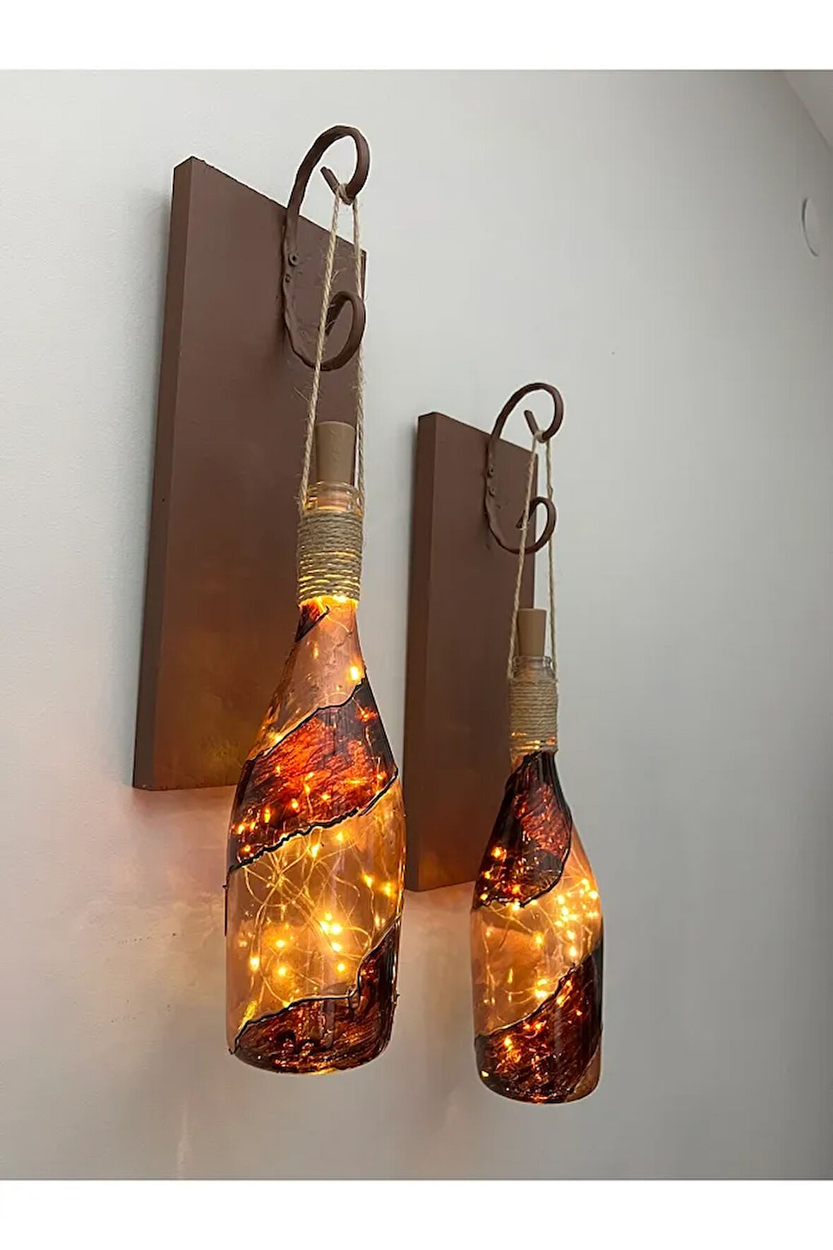Led Işıklı Ahşap Kahverengi Vitray Cam Salon Bar Bahçe Dekoru Şampanya Şişesi Aplik 2'li Set