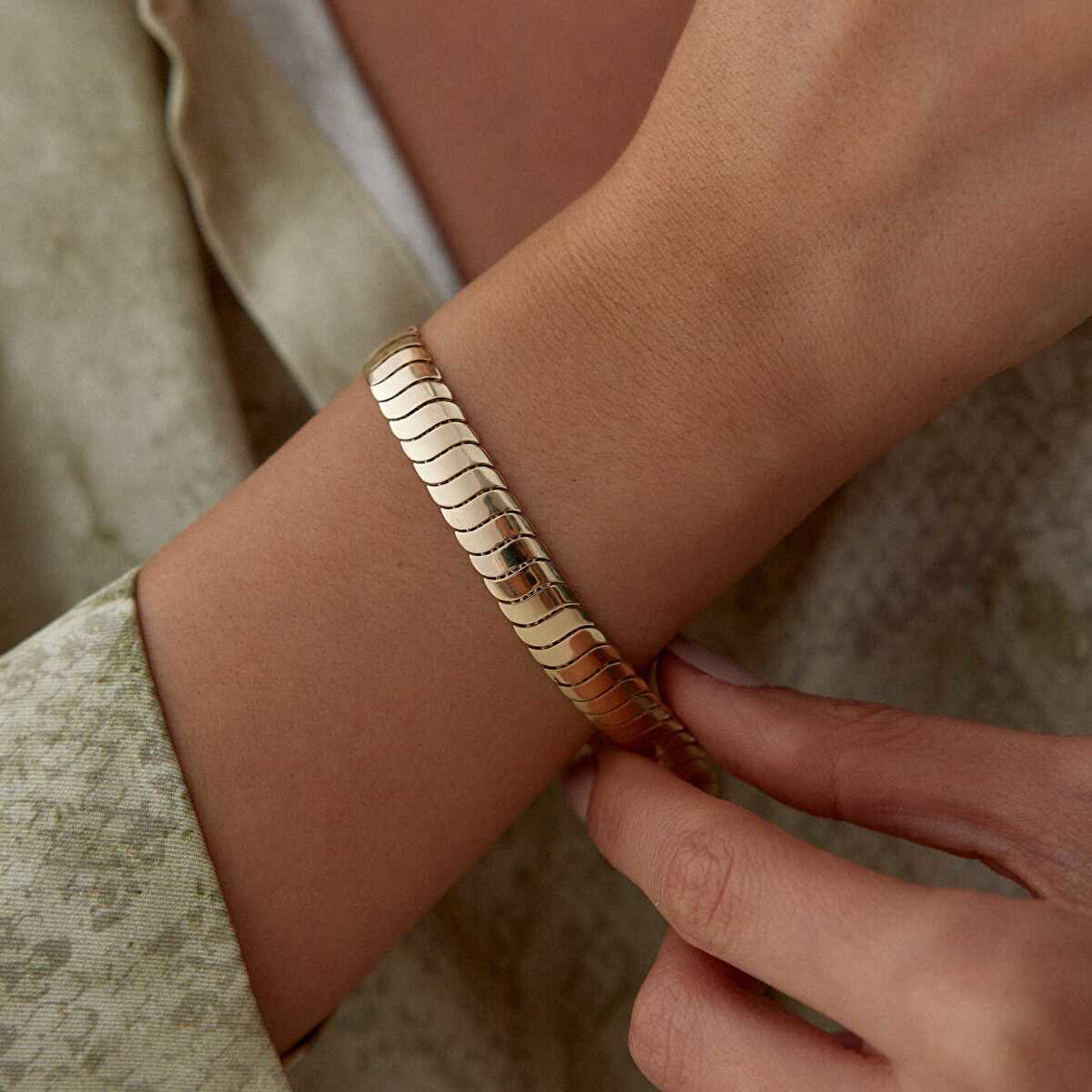 Sık Sıralı Merdiven Bileklik