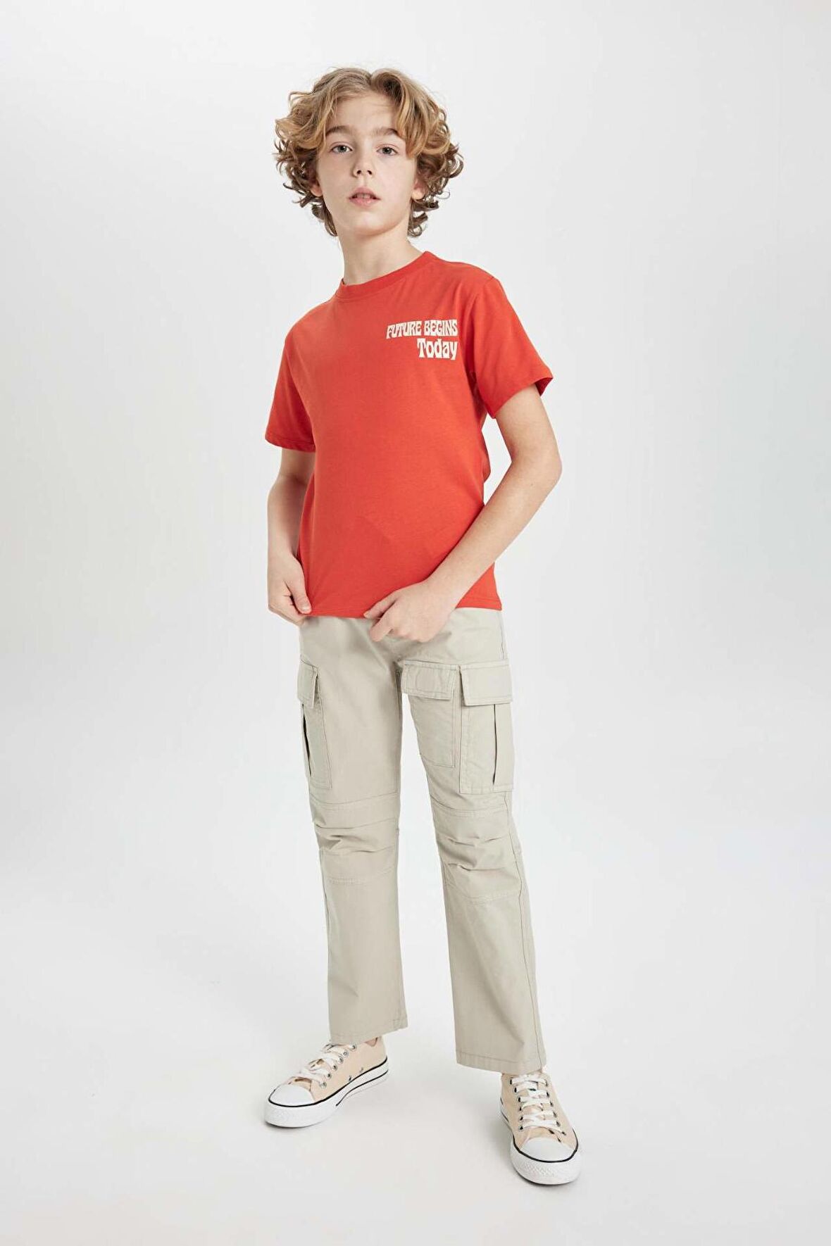 DeFacto Erkek Çocuk Jogger Düz Paça Gabardin Pantolon B5924A824SPBG732