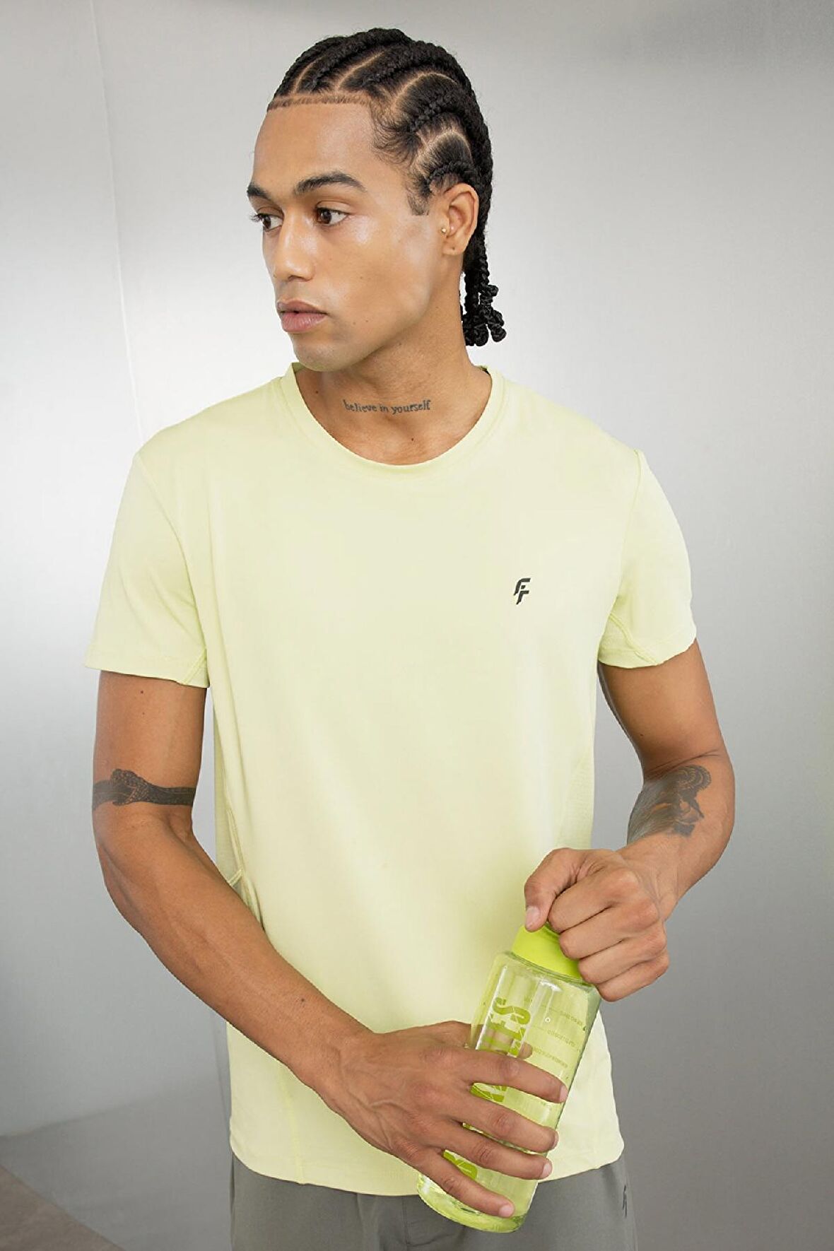 DeFactoFit Slim Fit Dar Kesim Bisiklet Yaka Sporcu Kısa Kollu Tişört C9183AX24AUGN659