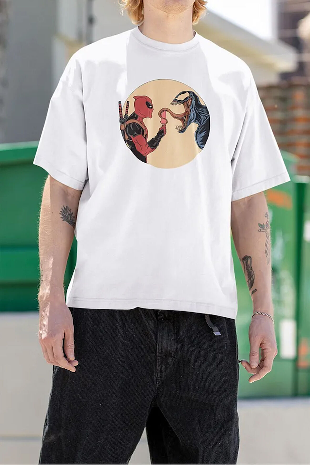 Deadpool x Venom Baskılı Unisex Tişört, Oversize Marvel Film Karakter Tişört