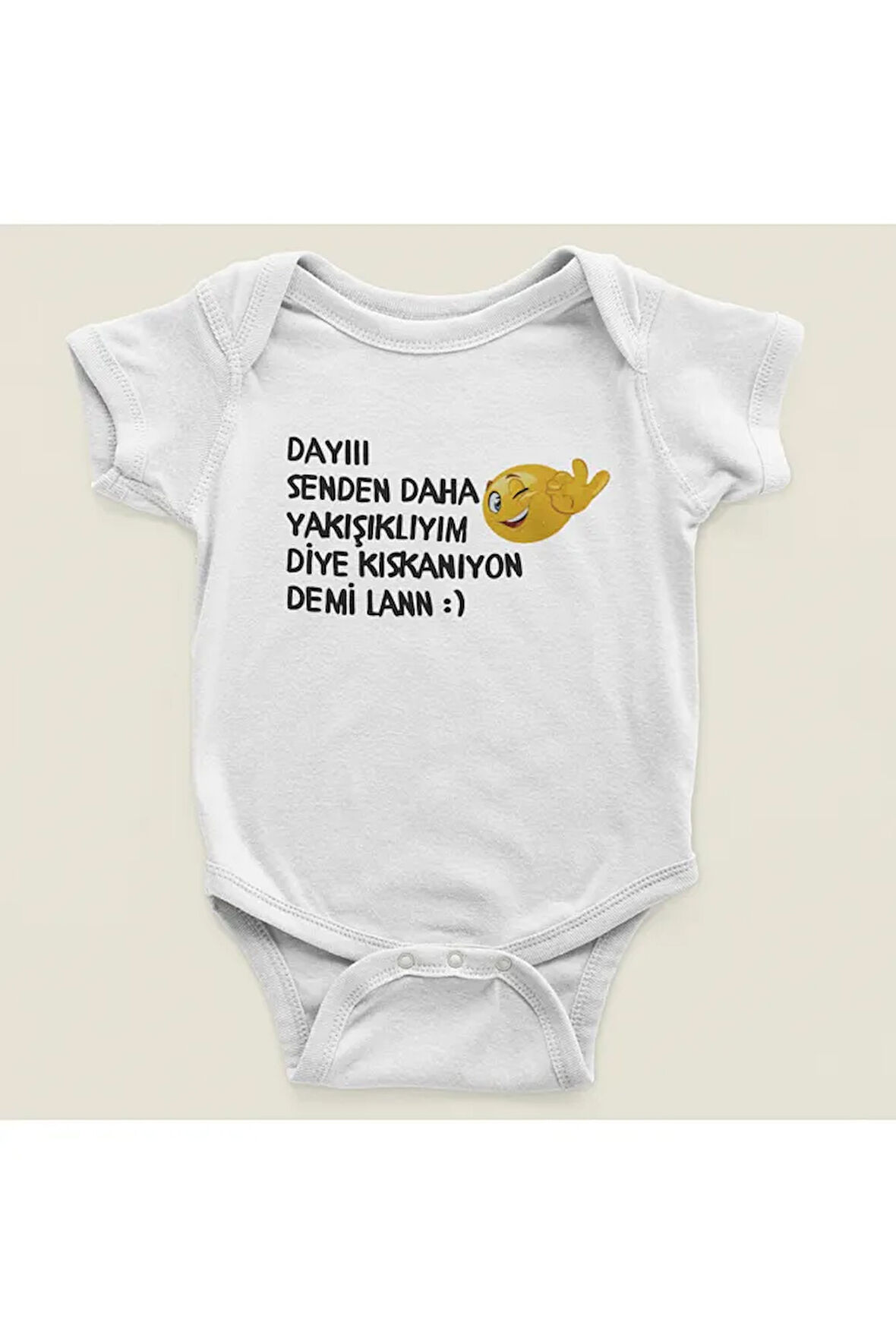 Dayı Senden Daha Yakışıklıyım Diye Kıskanıyorsun ! Yazılı Pamuklu Yumuşak Unisex Çıtçıtlı Body Zıbın