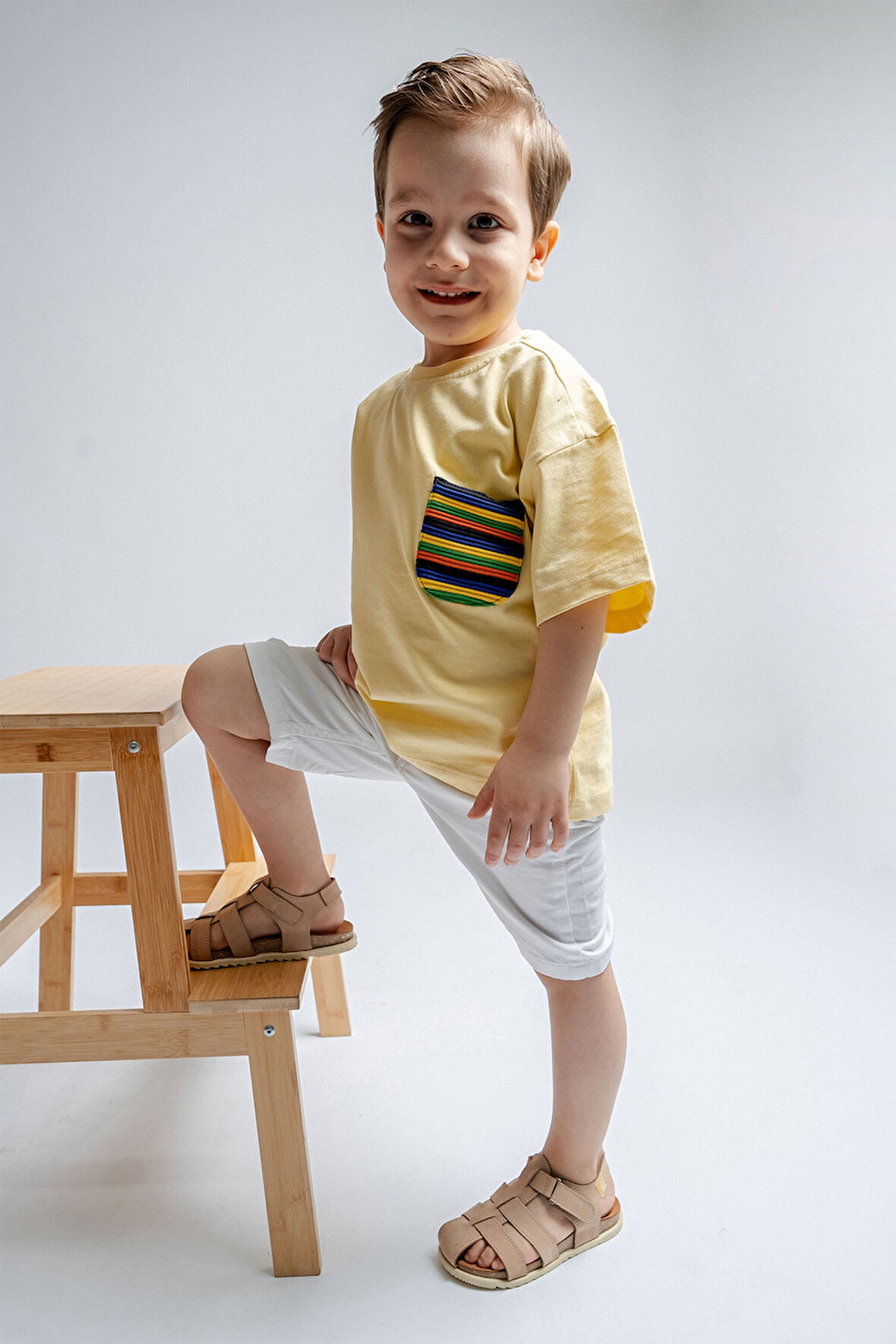 mnpc Unisex Çocuk Bej Hakiki Deri Mantar Tabanlı Günlük Çocuk Sandalet