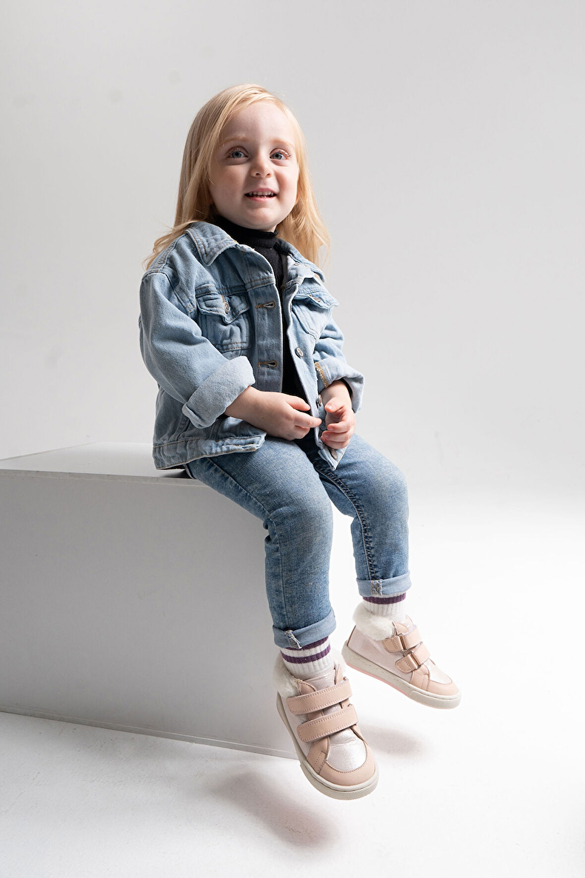 mnpc Kız Çocuk Pudra Hakiki Deri Suya Dayanıklı Anatomik Günlük Bot