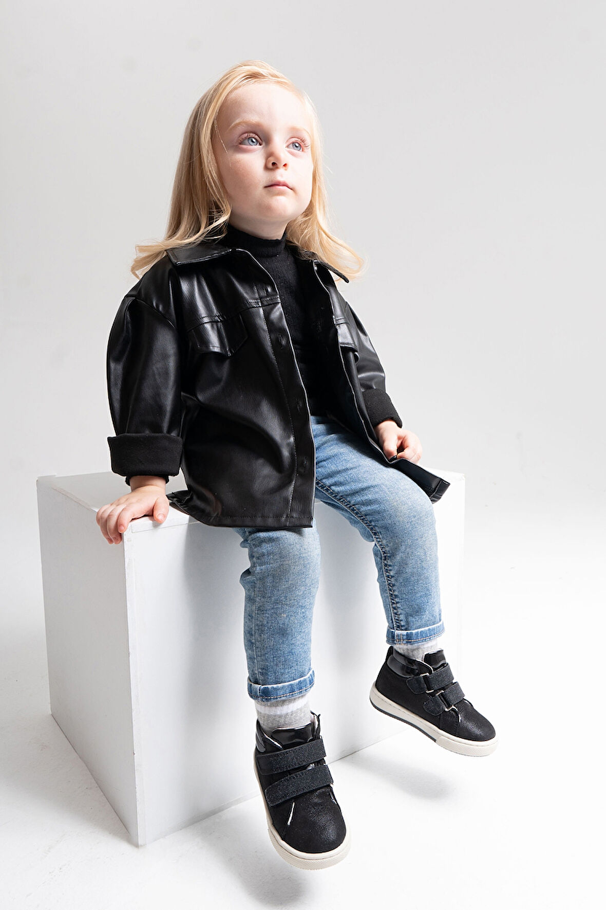 mnpc Kız Çocuk Siyah Hakiki Deri Suya Dayanıklı Anatomik Günlük Bot