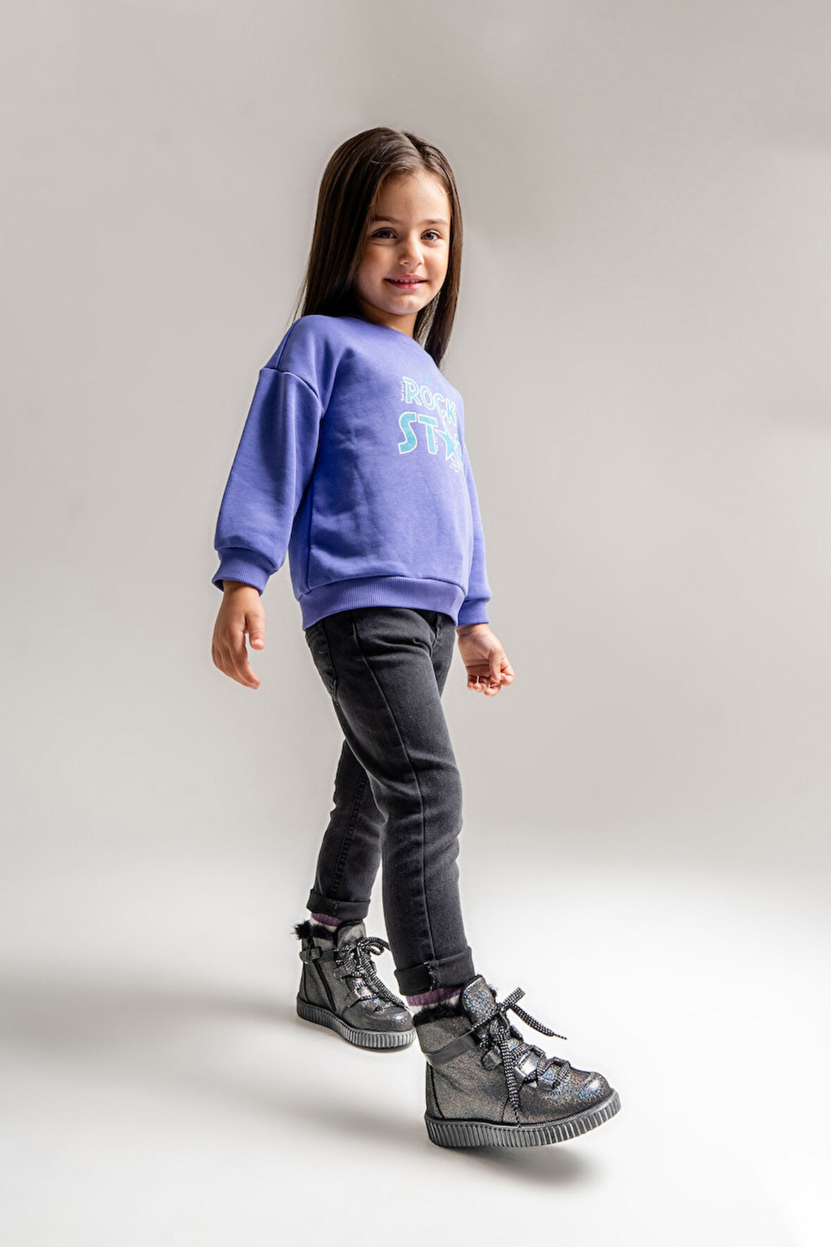 mnpc Kız Çocuk Siyah Simli Hakiki Deri Suya Dayanıklı Günlük Bot