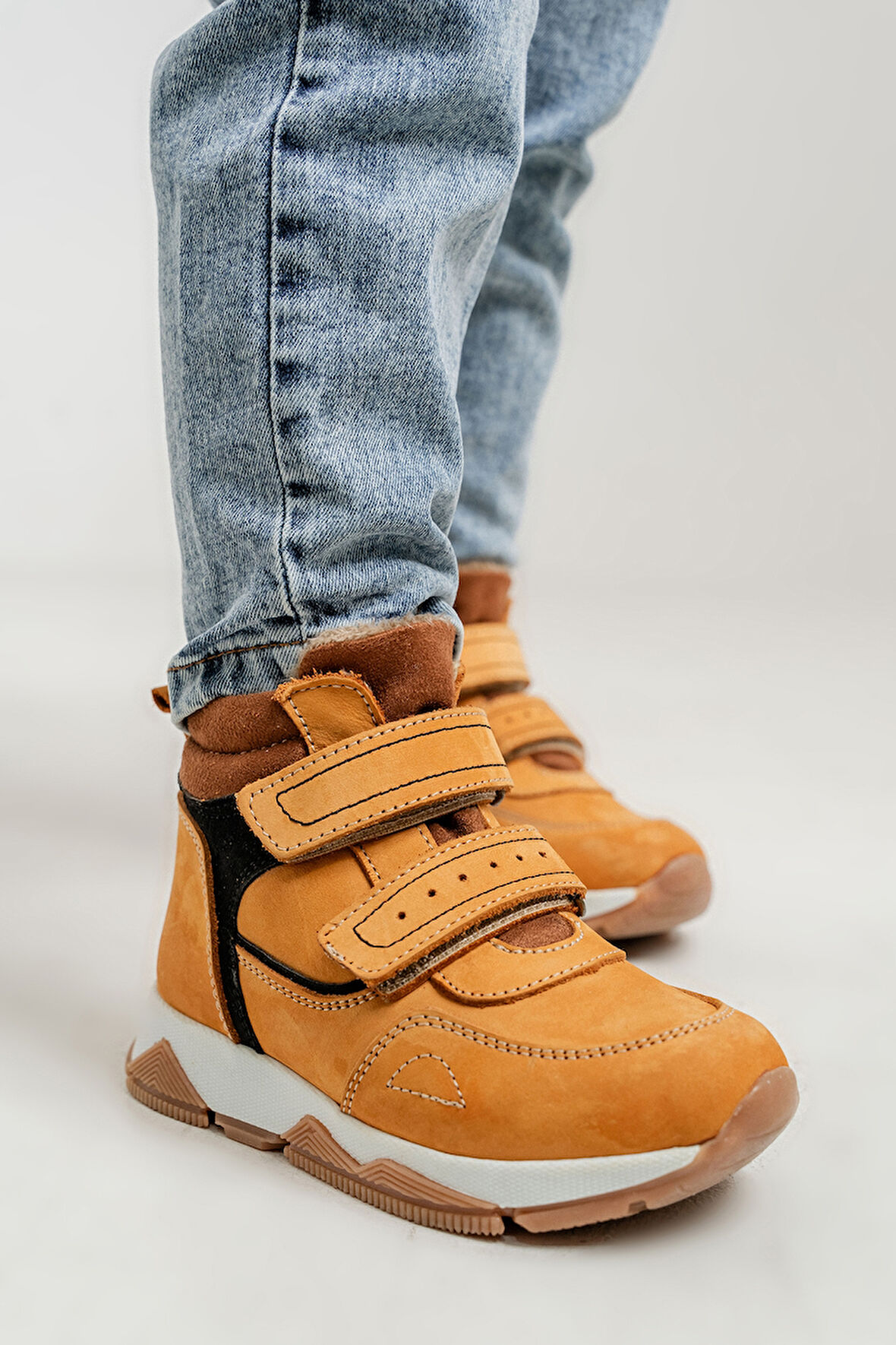 mnpc Erkek Çocuk Sarı Hakiki Deri Suya Dayanıklı Günlük Bot