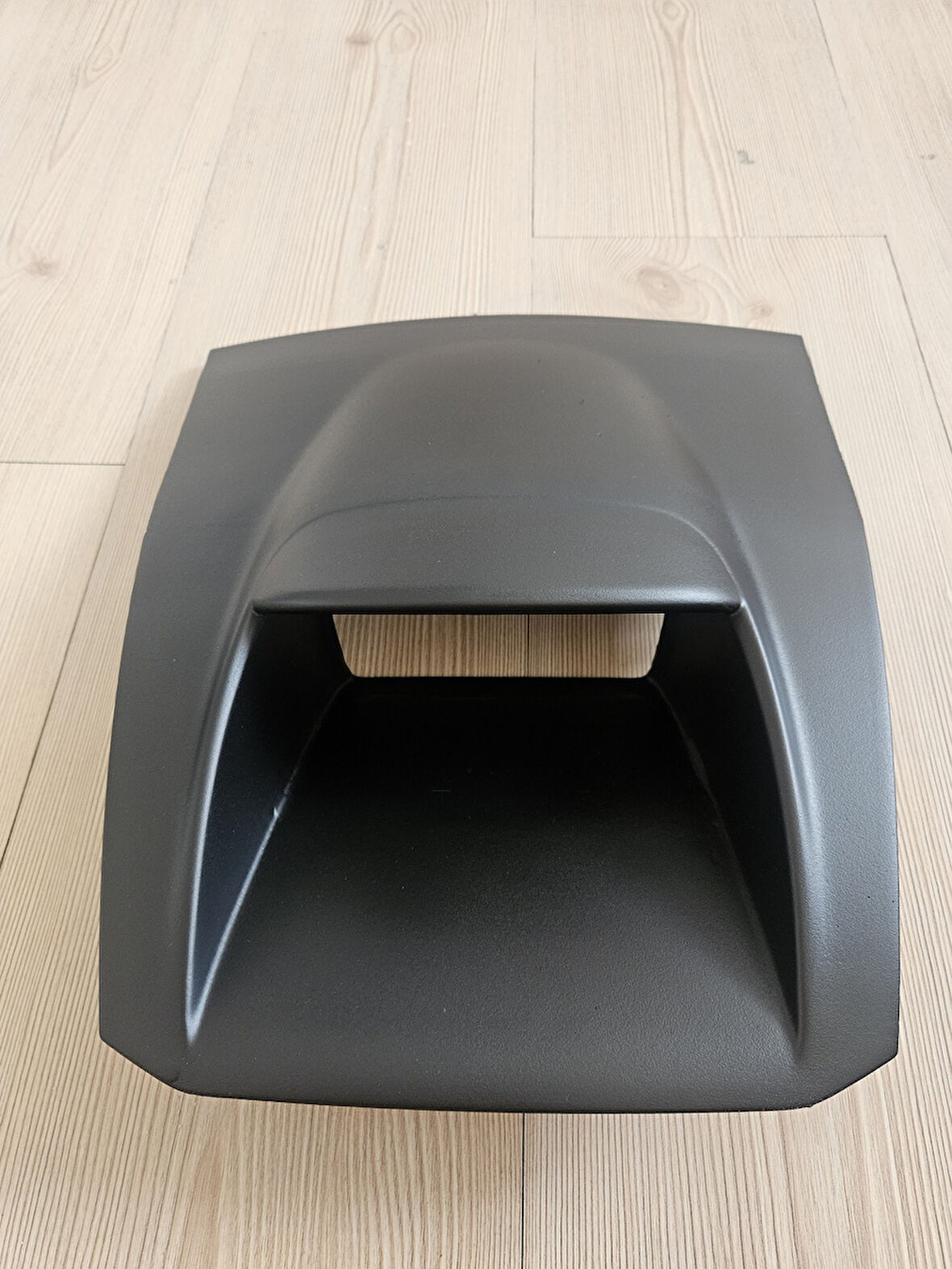 Ford Fiesta Radyo Ekran Çerçevesi Siperliği