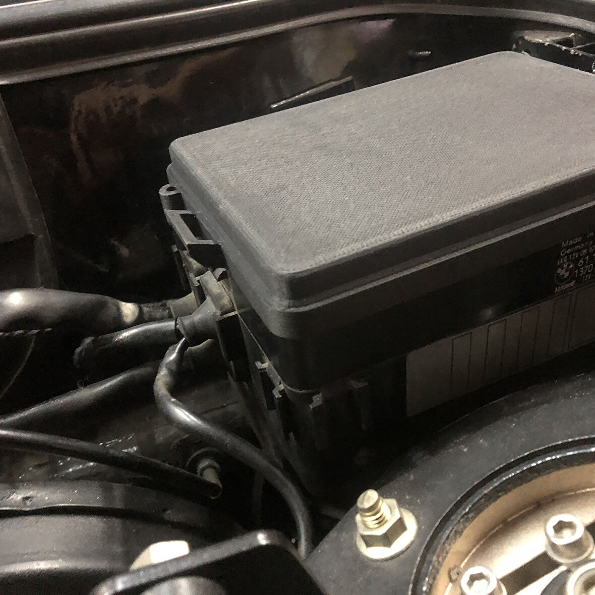 Bmw 3 Seri E30 Sigorta Kapağı