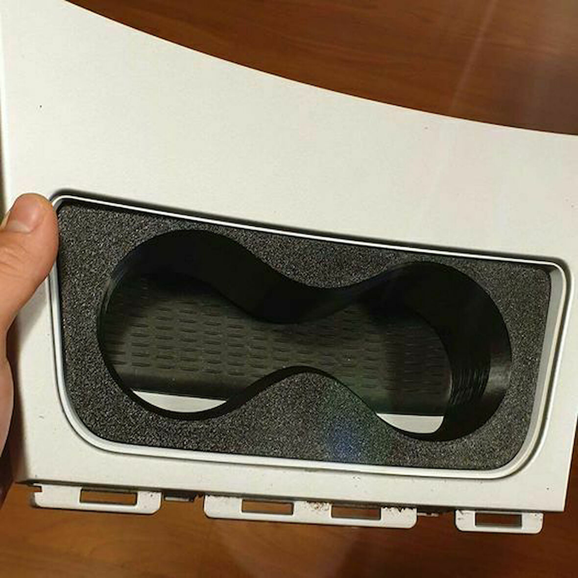 Bmw 1 Serisi E87 Bardaklık Bardak Tutucu