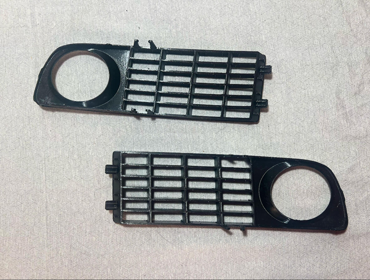 Audi A3 / S3 8L Sis Çerçevesi 8L9807681 8L9807682A