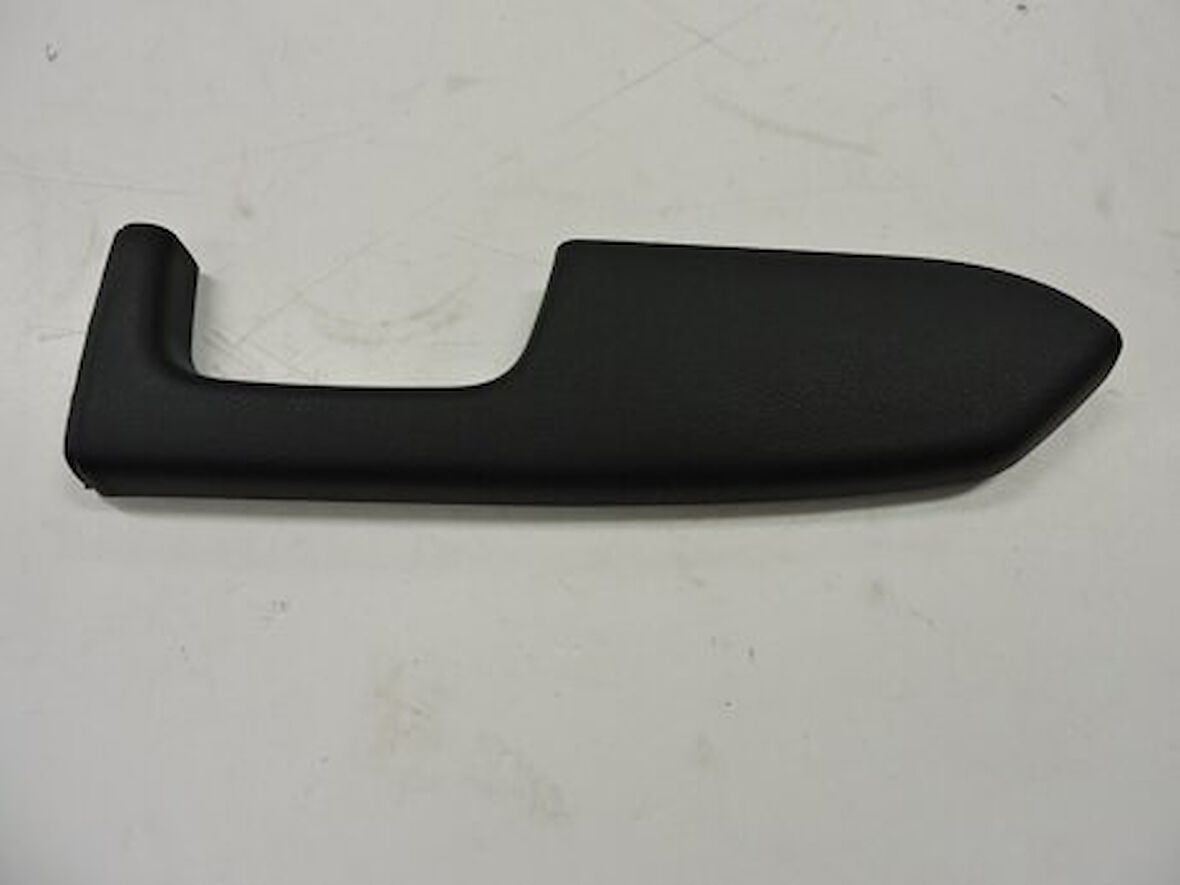 Skoda Fabia 00-08 Sağ Ön Kapı Çekme Kolu Kapağı 6y0867436