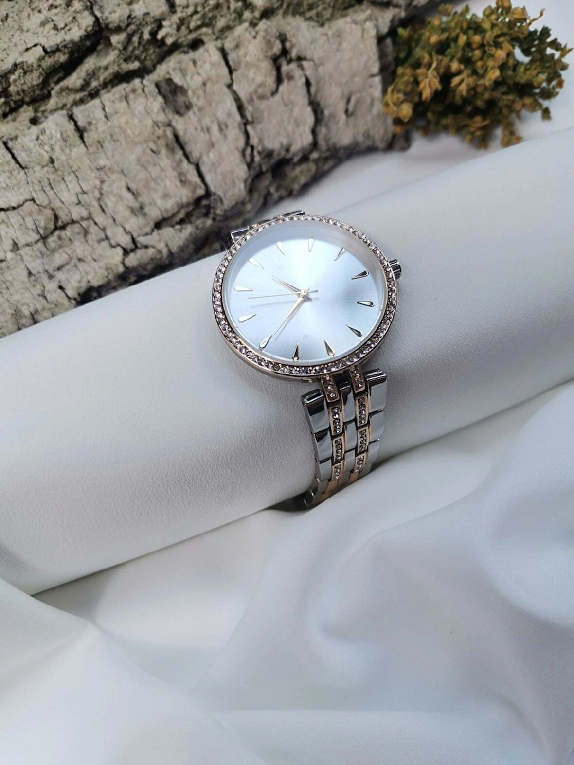 Luna Jewelry Aurora Zirkon Taşlı 316 L Çelik Kadın Saati