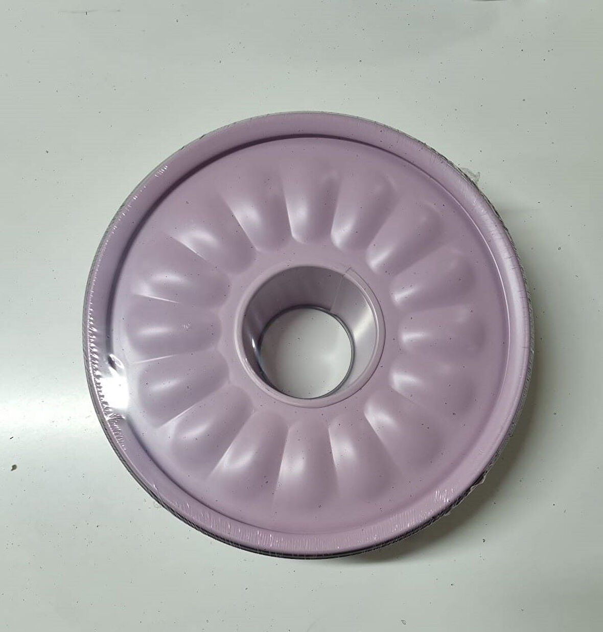 Tantitoni Renkli Kelepçeli Tüplü Kek Kalıbı 26cm Lila