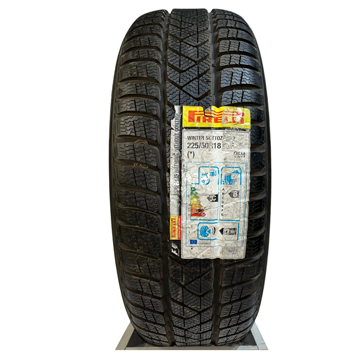 225/50R18  PİRELLİ SOTTO ZERO 03 WİNTER 95H RFT