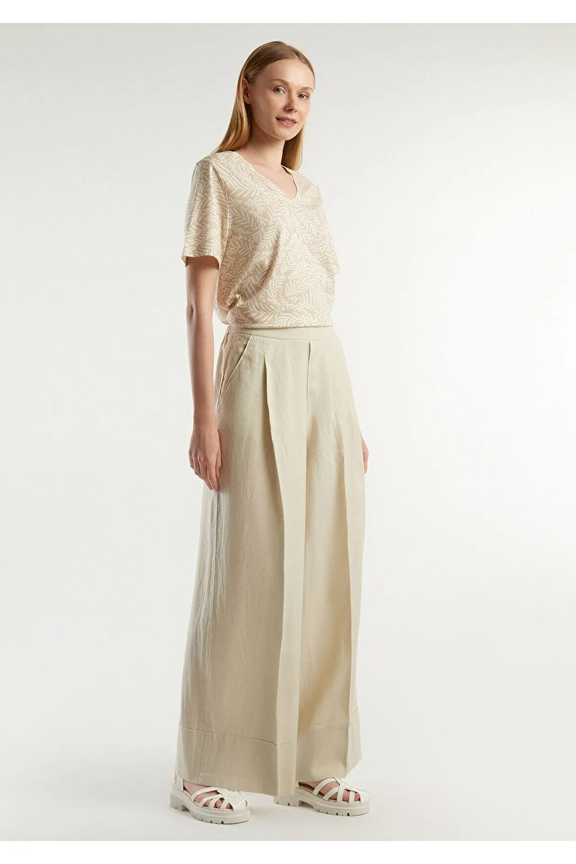 United Colors Of Benetton Kadın / Kız Bej Pantolon (Model Kodu: 124P4Aghdf016 )