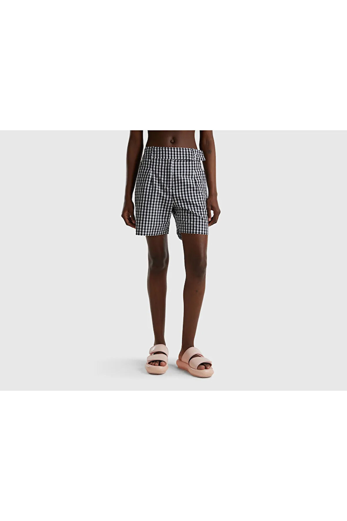 United Colors Of Benetton Kadın / Kız Kırmızı Şort (Model Kodu: 123P4Ycnd900V )