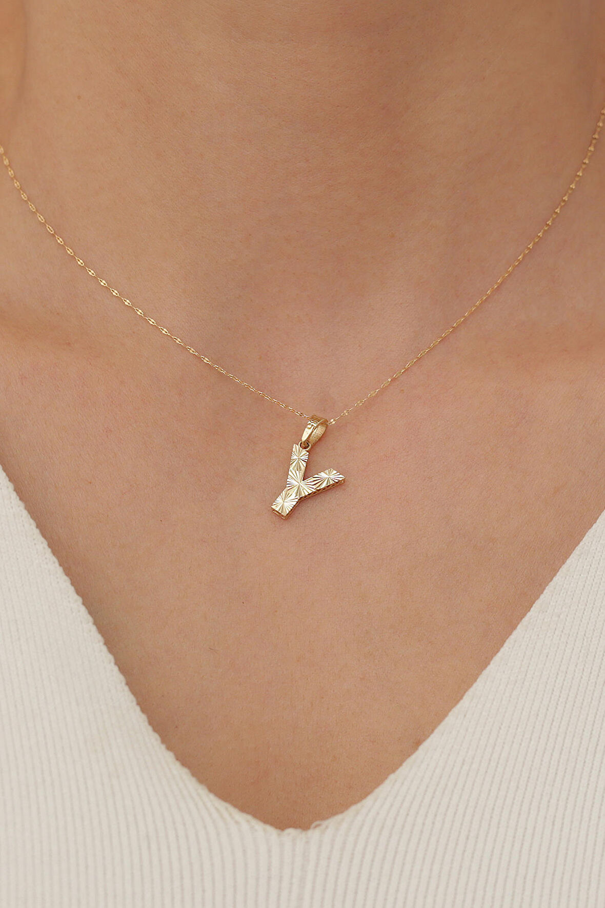 14 Ayar Altın Küçük Füzyon Y Harf Kolye