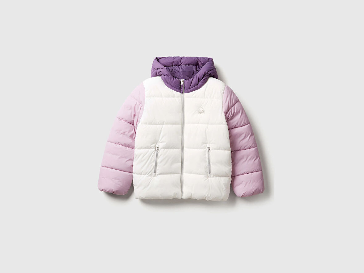 Kız Çocuk Ekru-Lila Sol Göğsü Logo İşlemeli Cepli Kapüşonlu Yüksek Yaka Mont