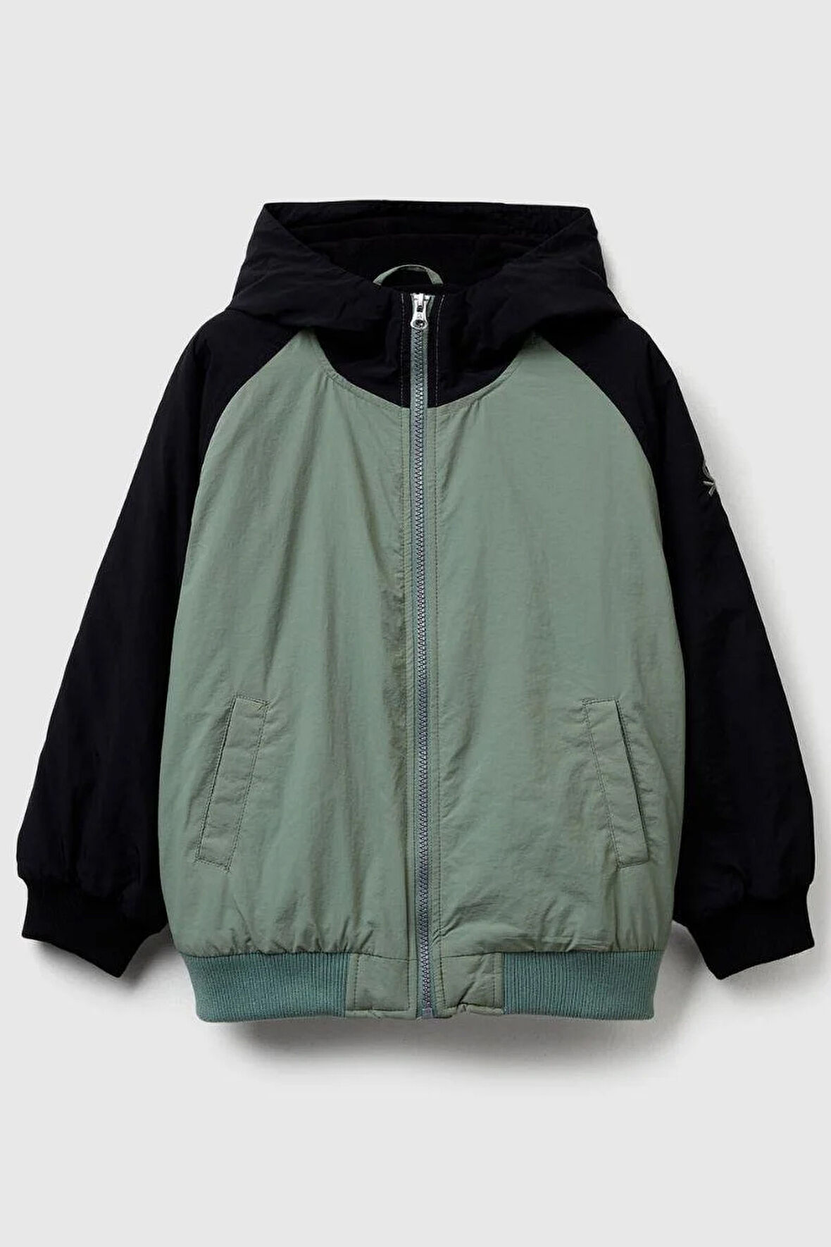 United Colors of Benetton Erkek Çocuk 2IGGCN06J-25K Yağmurluk Haki