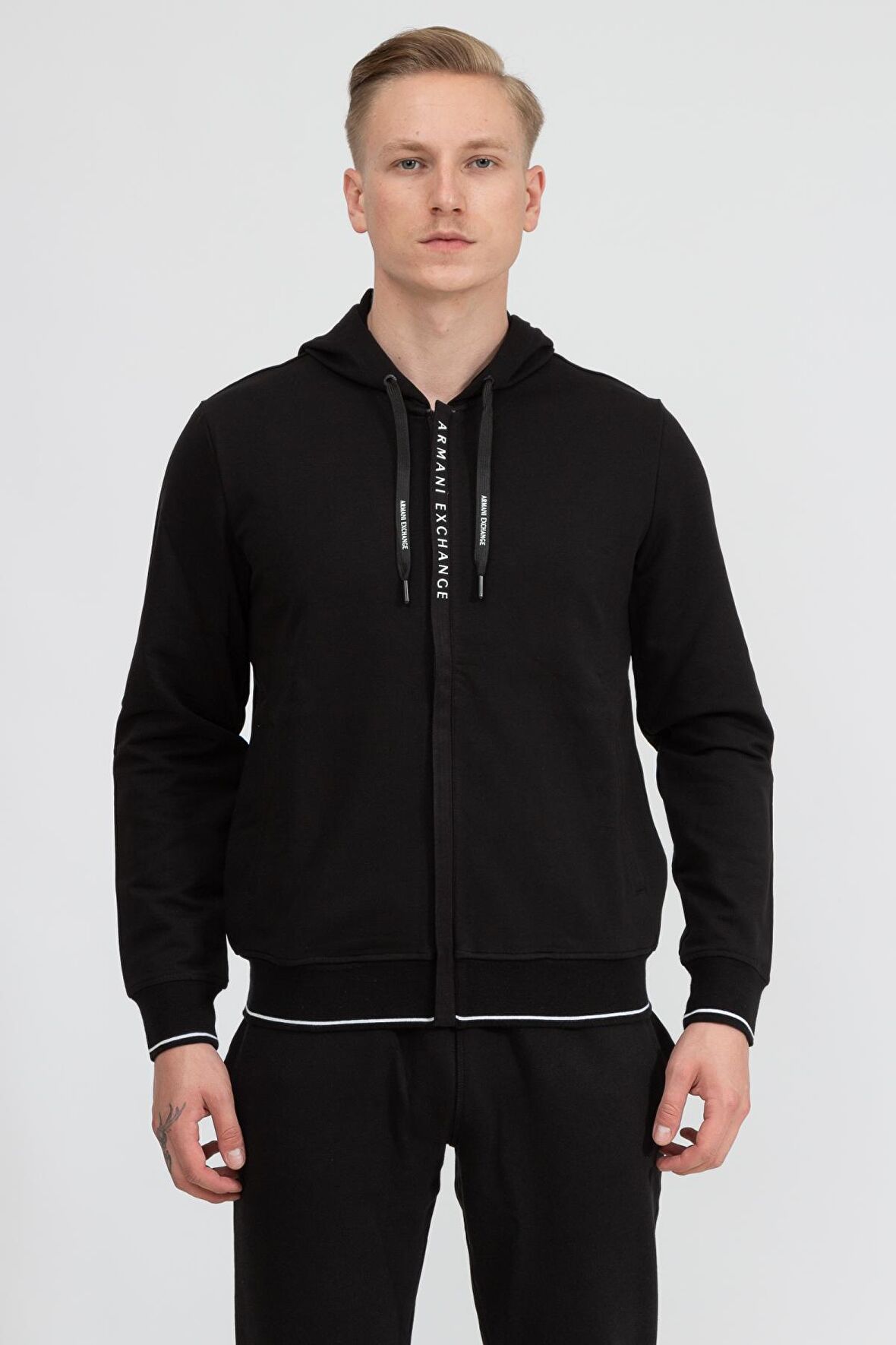 Kapüşon Yaka Siyah Erkek Sweatshırt 8NZM82 1200-BLACK