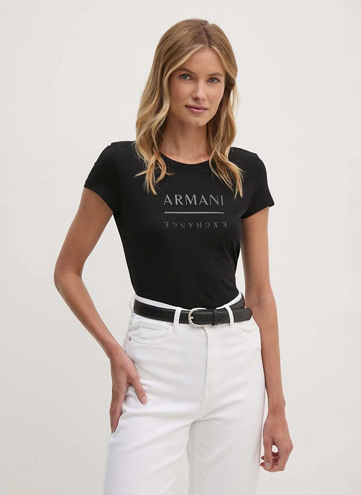 Armani Exchange Yuvarlak Yaka Baskılı Siyah Kadın T-Shirt 6DYT11