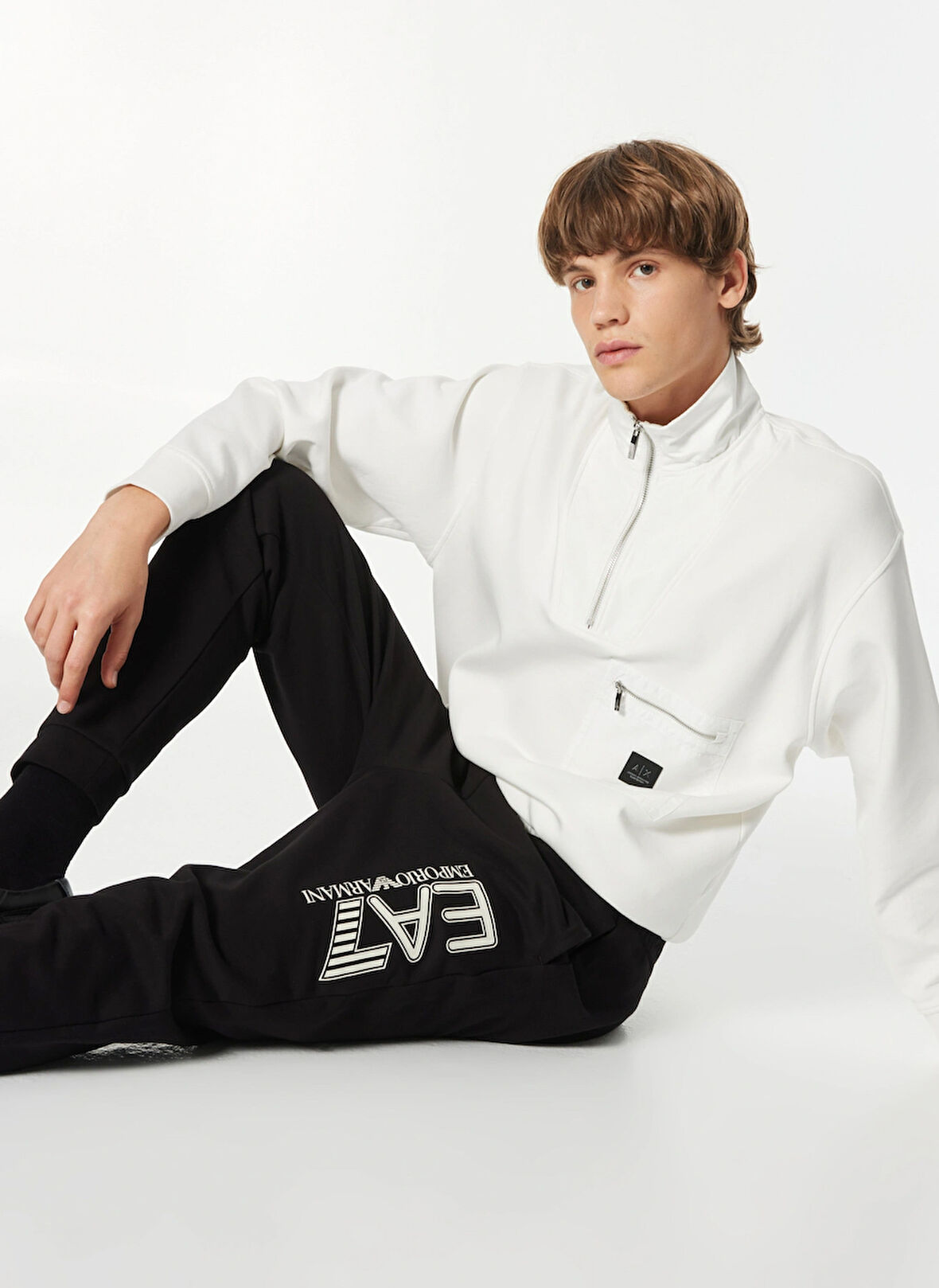Armani Exchange Fermuarlı Yaka Ekru Erkek Sweatshırt XM000083 AF10818 U0009