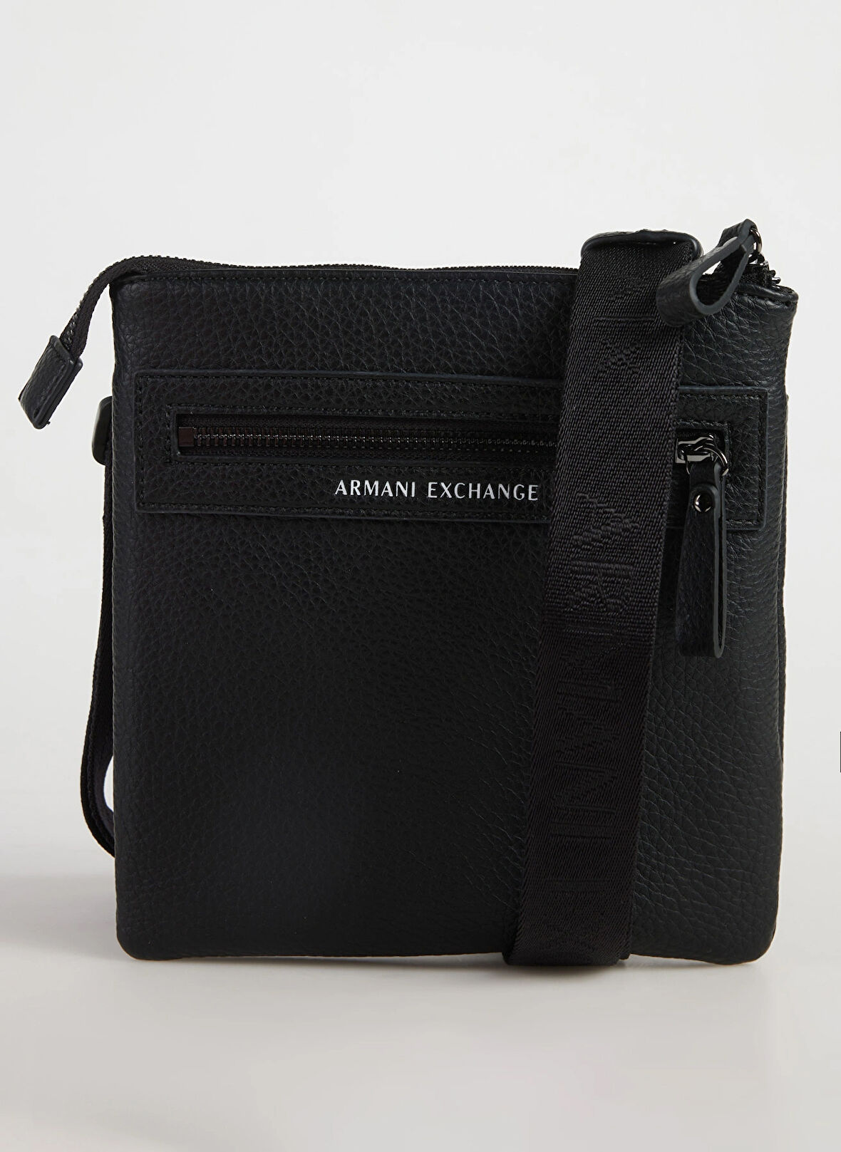 Armani Exchange Siyah 21x22x3 cm Erkek Postacı Çantası 952717