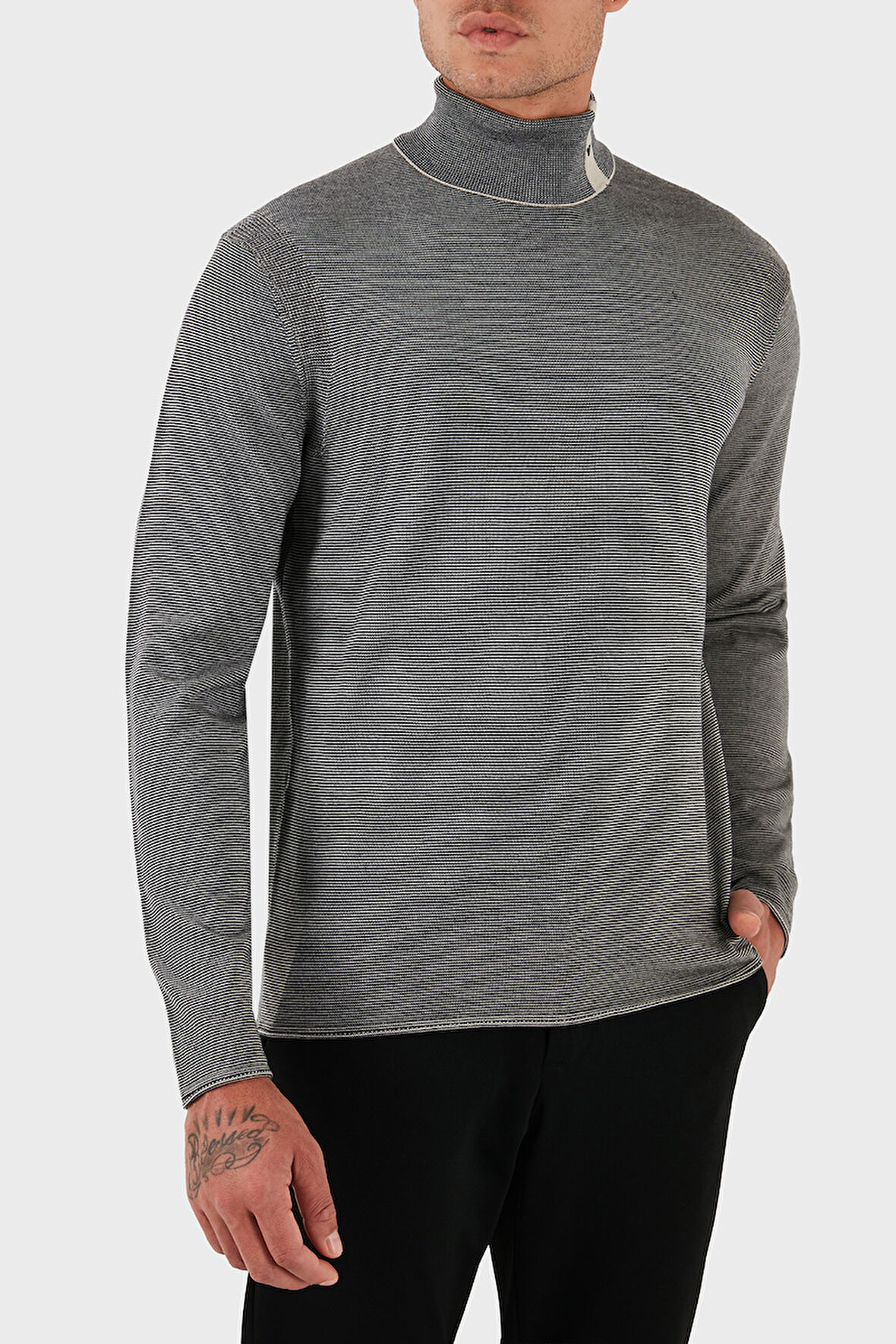 Emporio Armani Erkek Kazak EM002025 AF14195 FB067