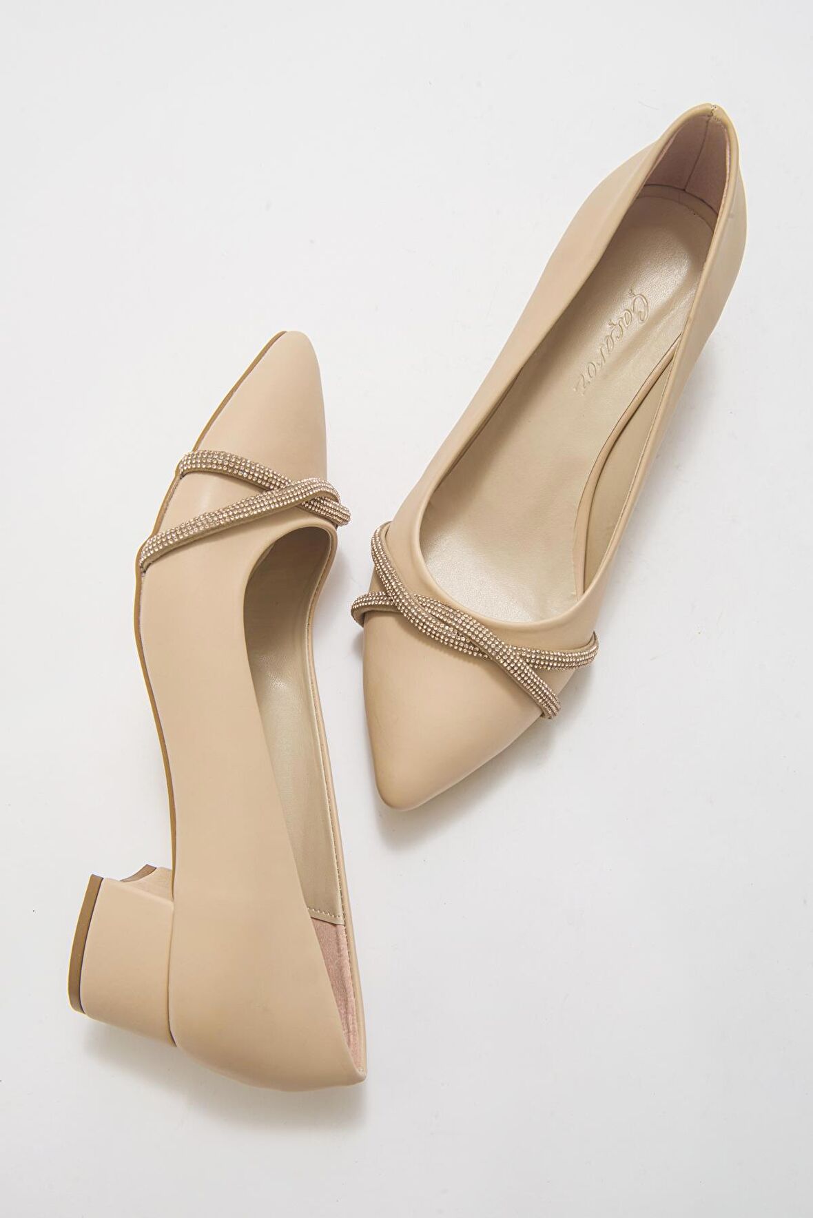 Büyük Numara Kadın Topuklu Klasik Taşlı Günlük Ayakkabı 