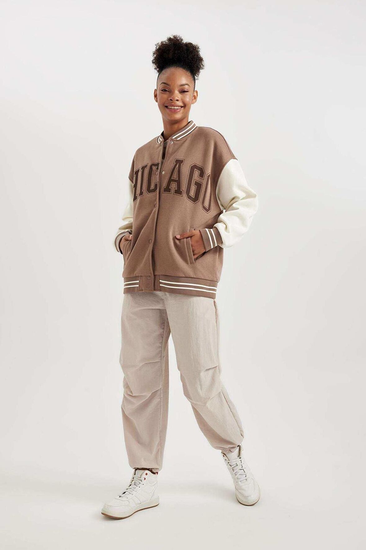 DeFactoFit  Standart Fit Sporcu Uzun Boy Pantolon Cepli Esnek Bantlı Paça A9548AX23WNGR435