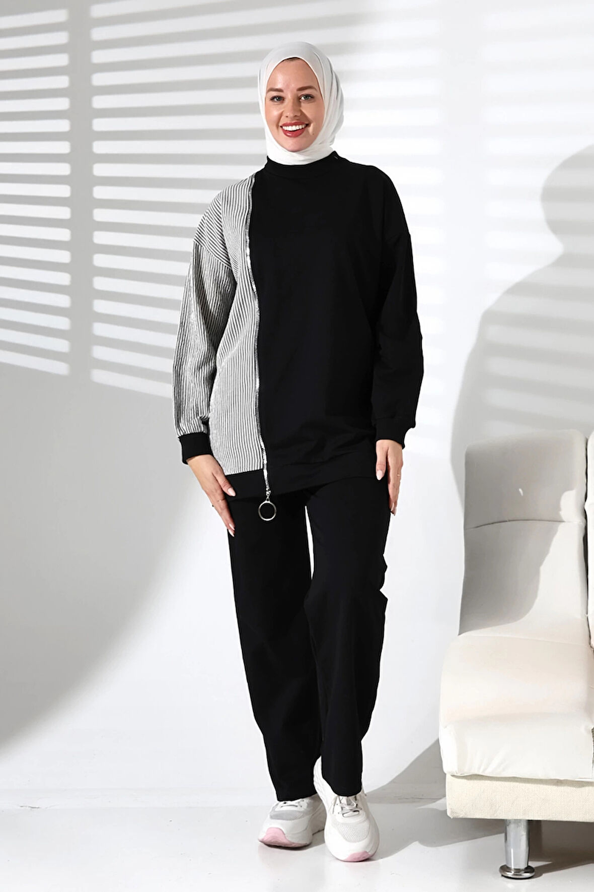 Kadın Mevsimlik Alt ve Üst Rahat Siyah Spor Tesettür Takım
