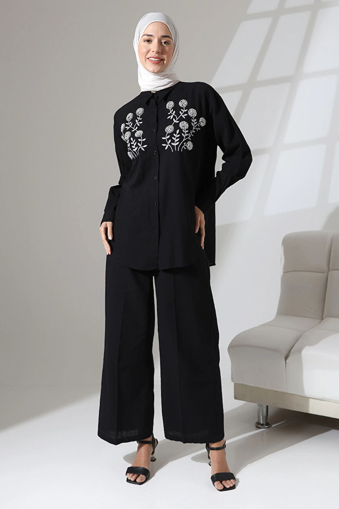 100% Pamuk Keten Günlük ve Rahat Çiçek Desen Nakışlı Taşlı Gömlek Pantolon Yazlık Alt Üst Takım