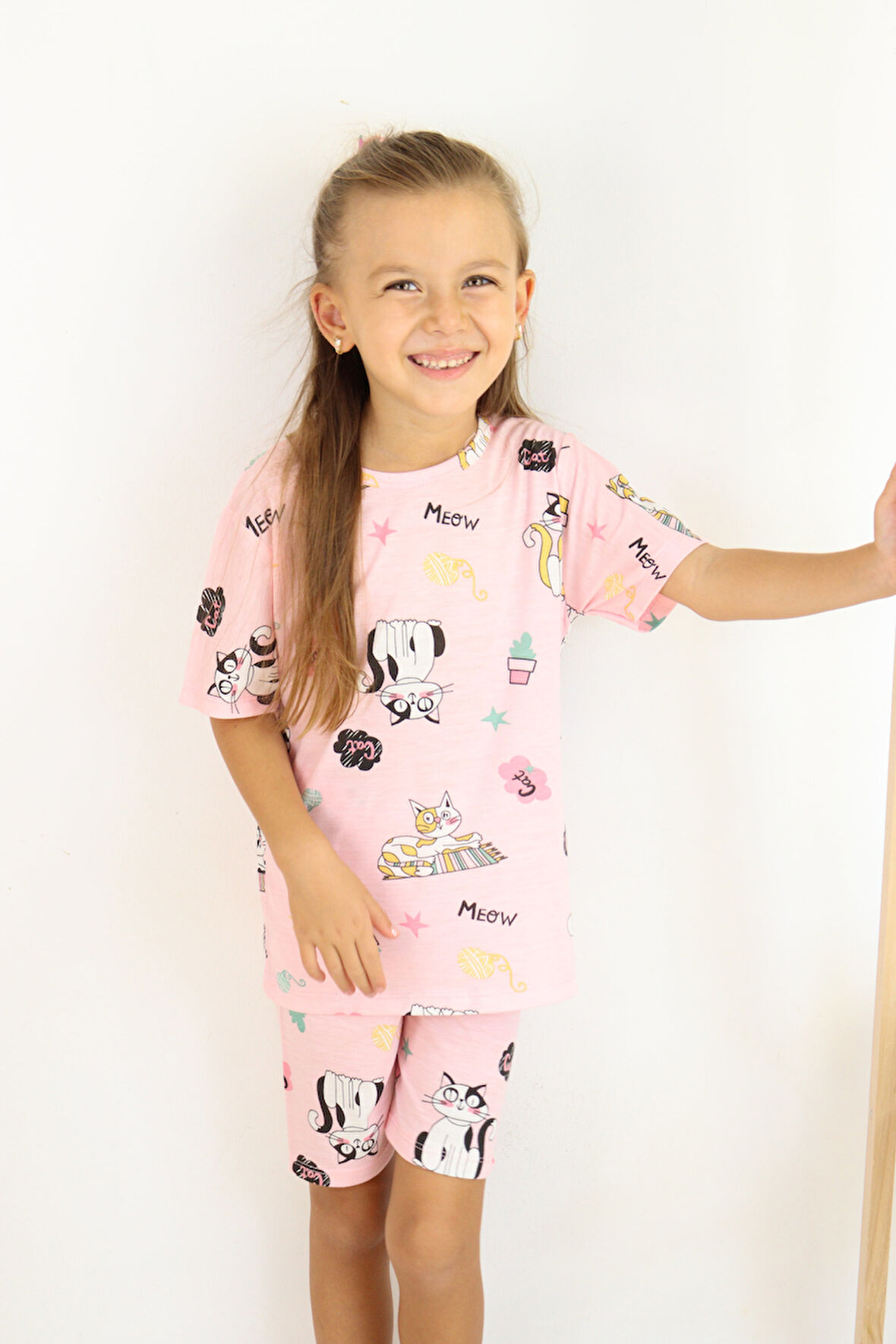 Kız Çocuk Pamuklu Penye Kumaş Şortlu Pijama Takımı 