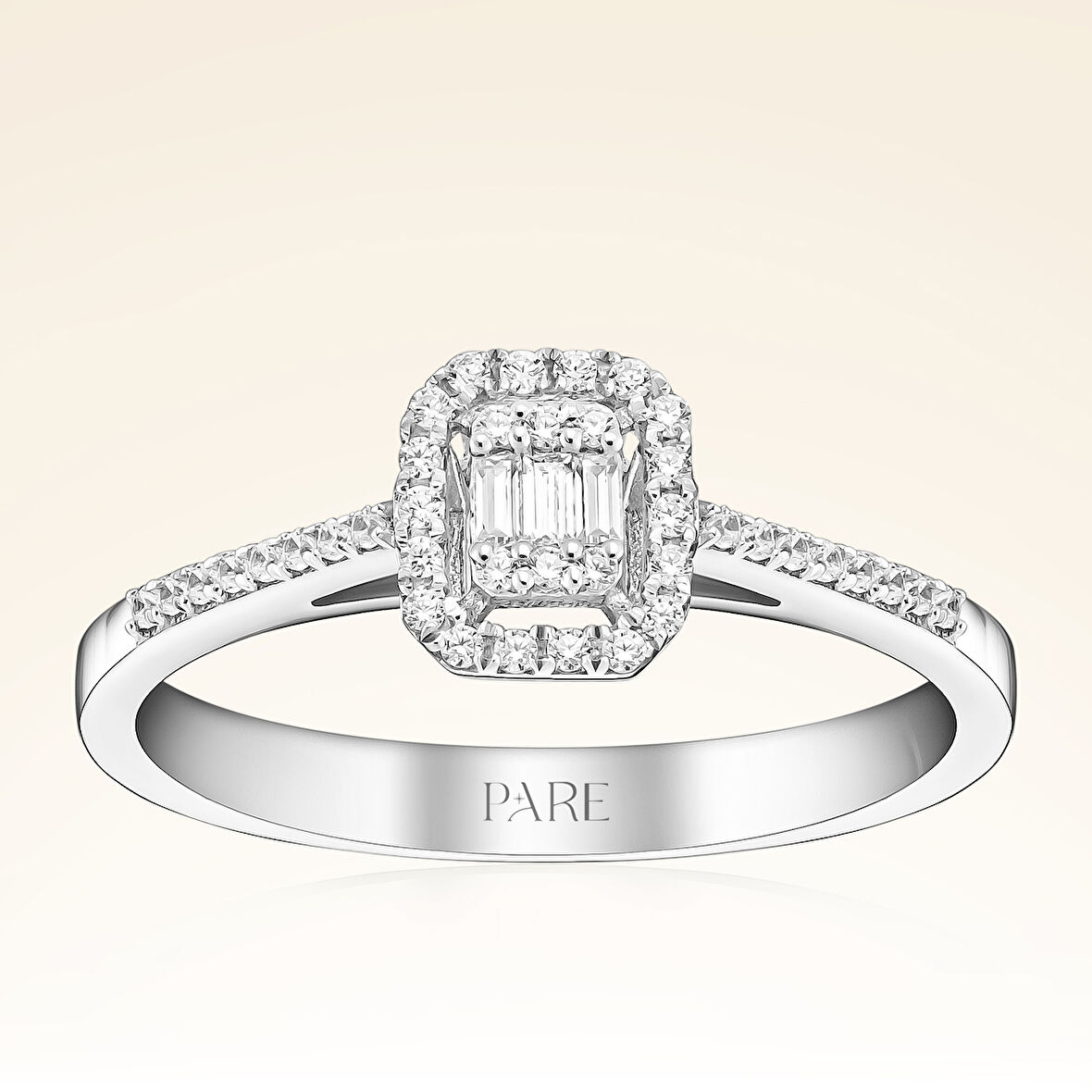 0,25 Karat Kolu Taşlı Baget Pırlanta Yüzük 