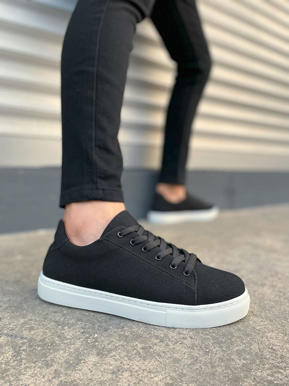 Siyah Beyaz Mode Bağcıklı Süet Erkek Günlük Sneaker Ayakkabı