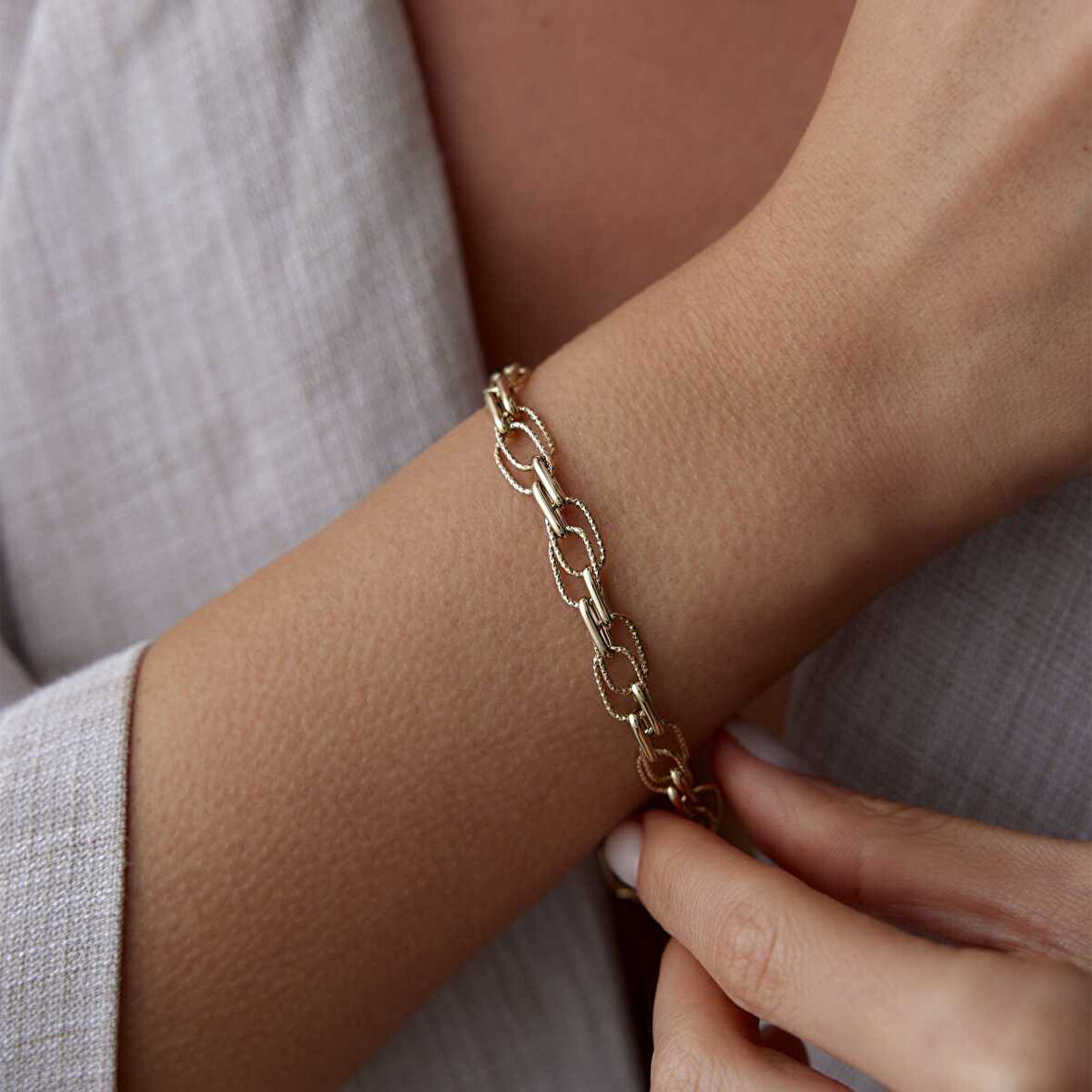 Kalemli ve Parlak Ataç Bileklik