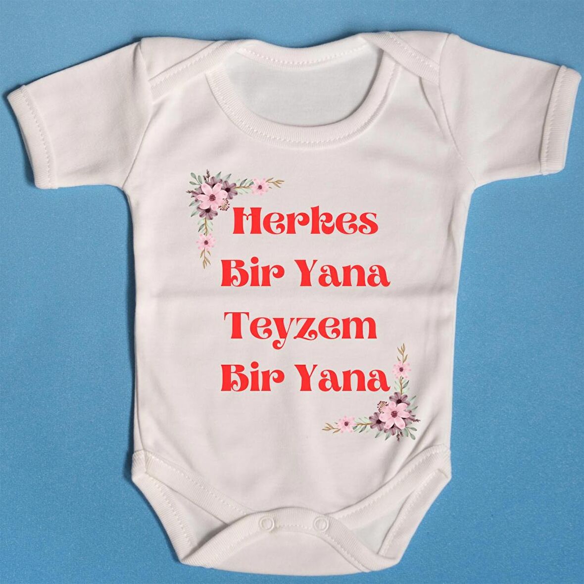 Pamuklu Bebek Zıbını Teyzem Bir yana Yazılı Zıbın