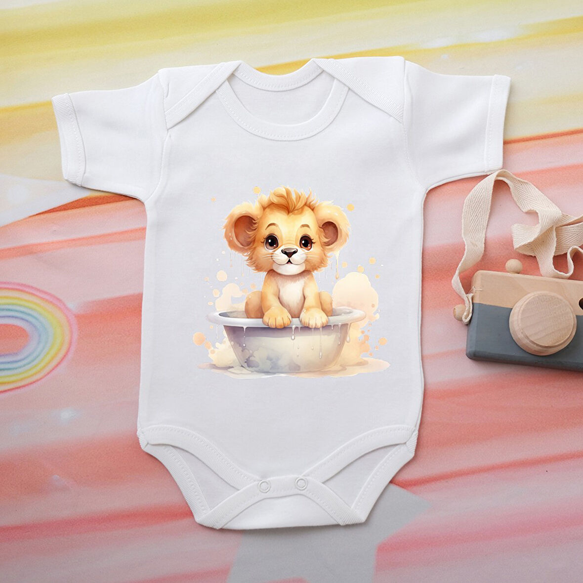 Organik Bebek Zıbını - Aslan Desenli, %100 Pamuk, Kısa Kollu
